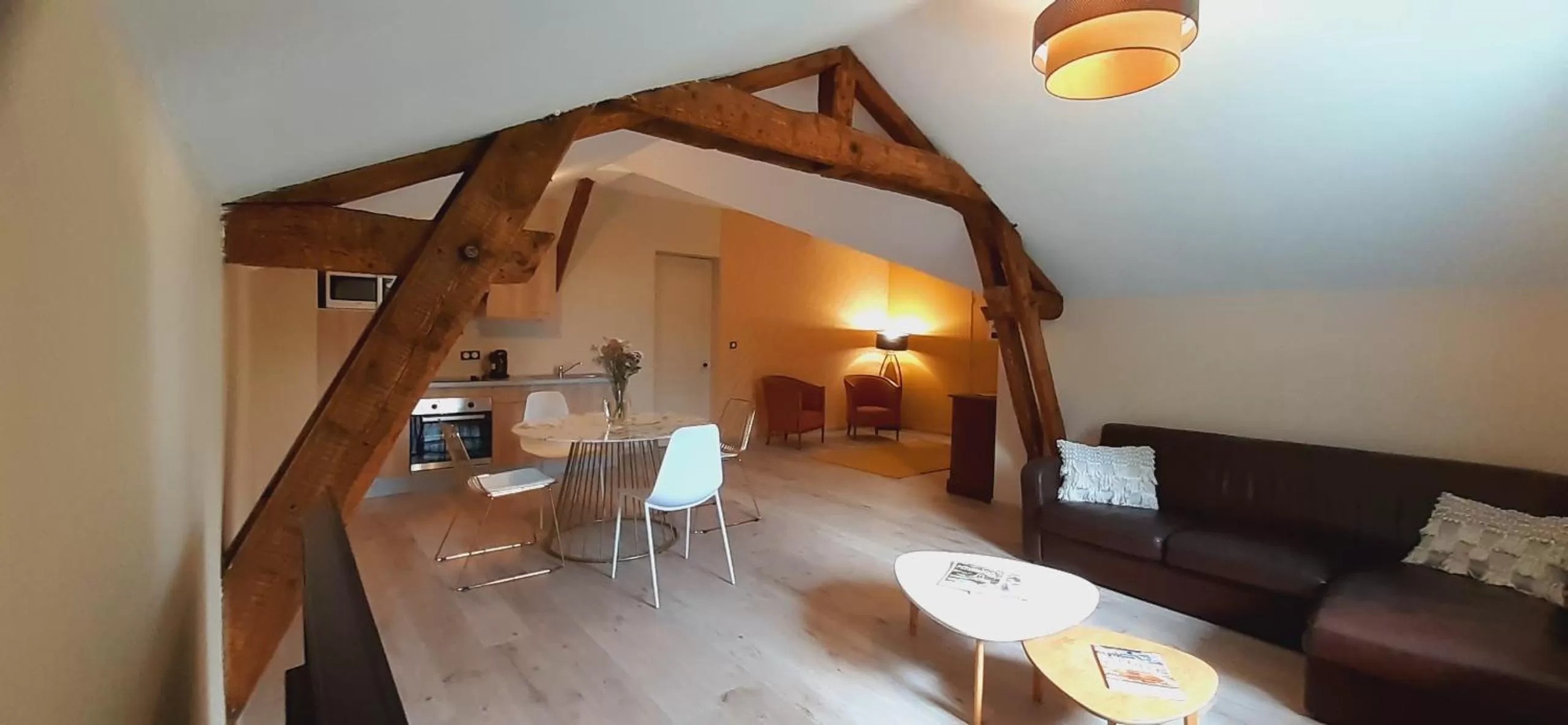 Communal lounge/ TV room, Dining Area in Chambres d'hôtes les Bruyères