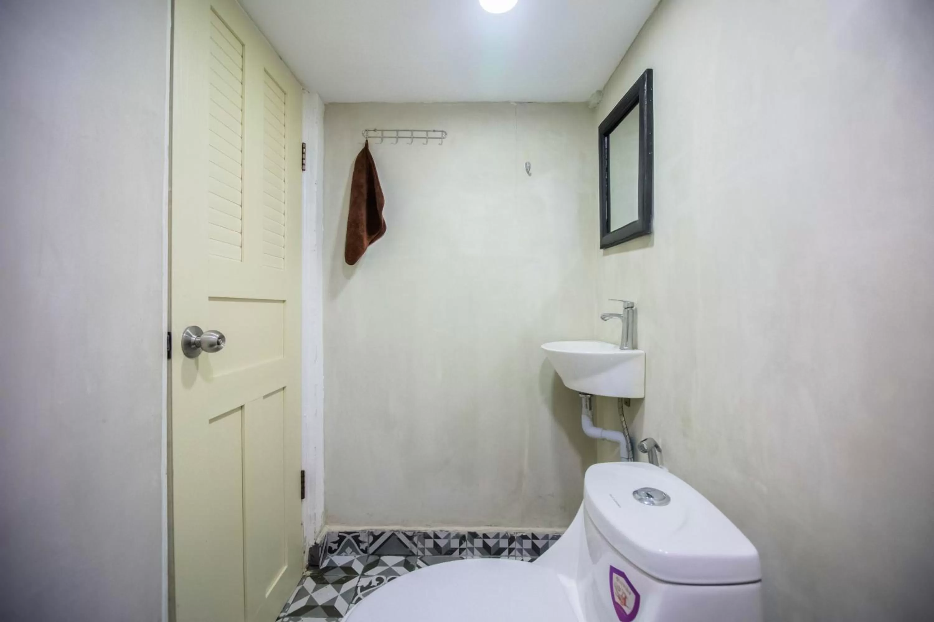 Toilet in The Artist Residence