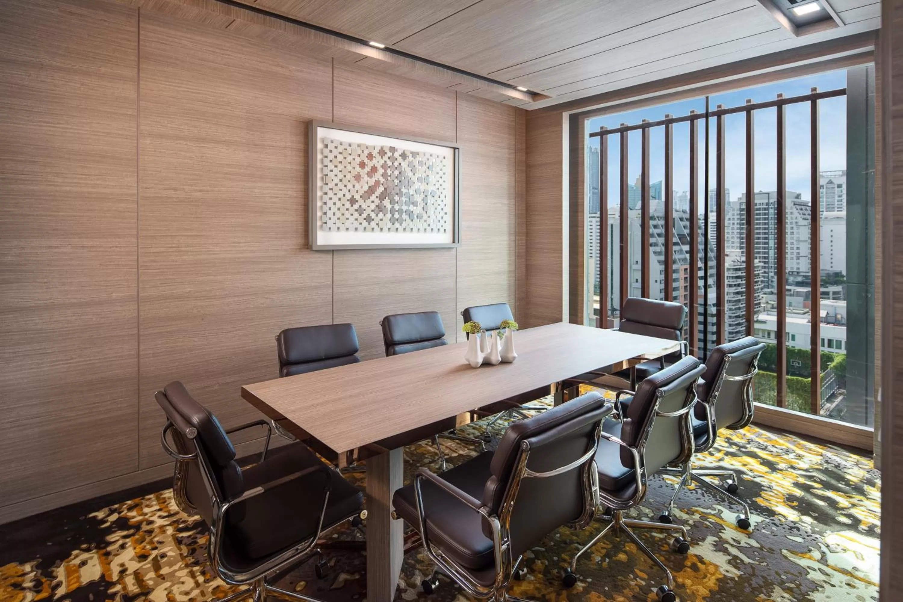 Communal lounge/ TV room in Solitaire Bangkok Sukhumvit 11