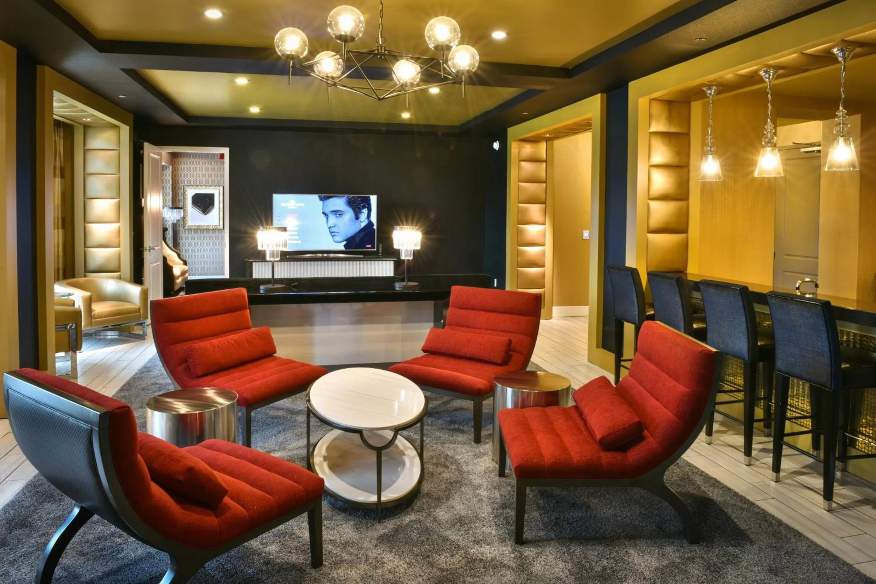 Living room in The Guest House at Graceland