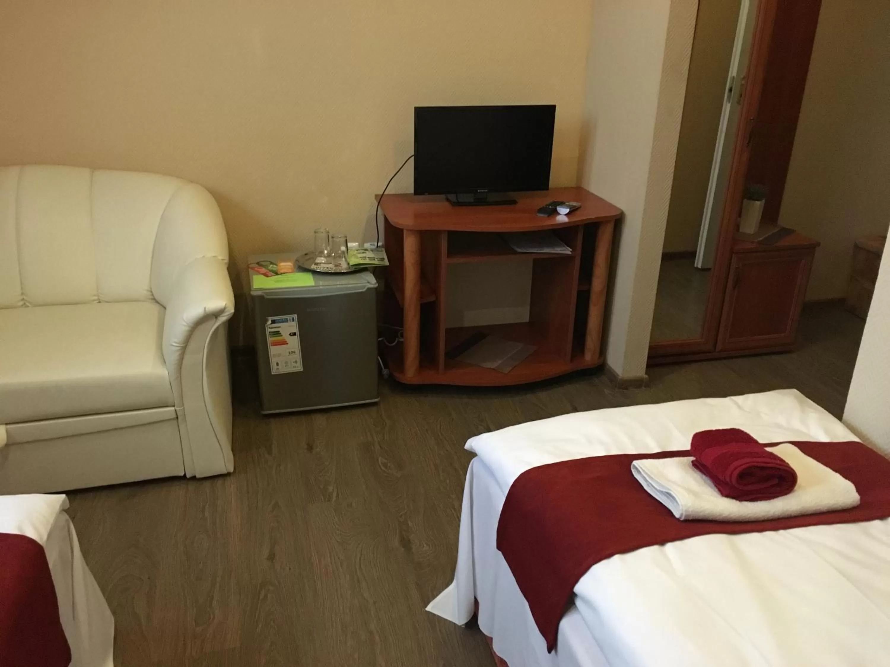 Bed in Abszolút Hotel és Panzió