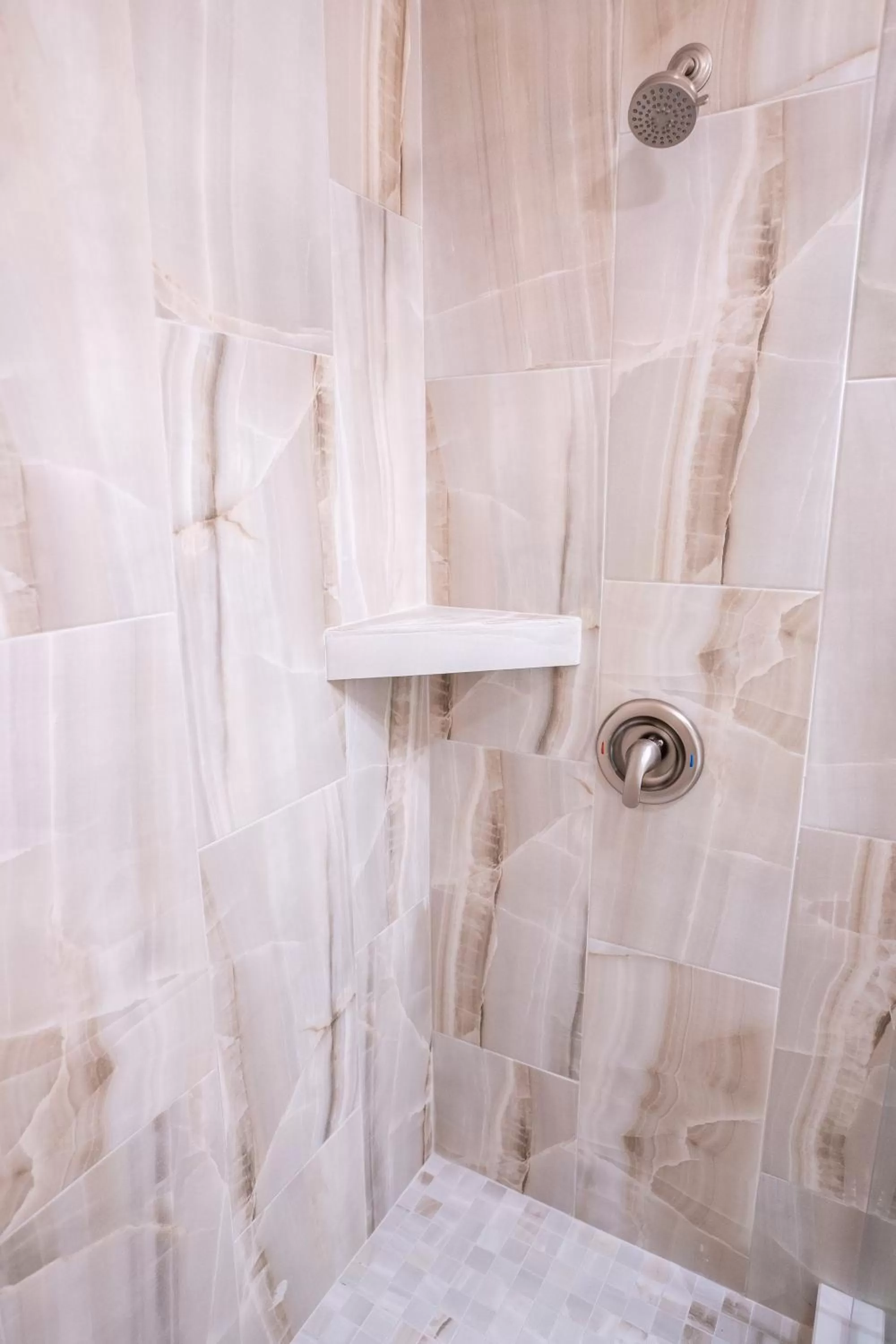 Shower in The Capri at Siesta