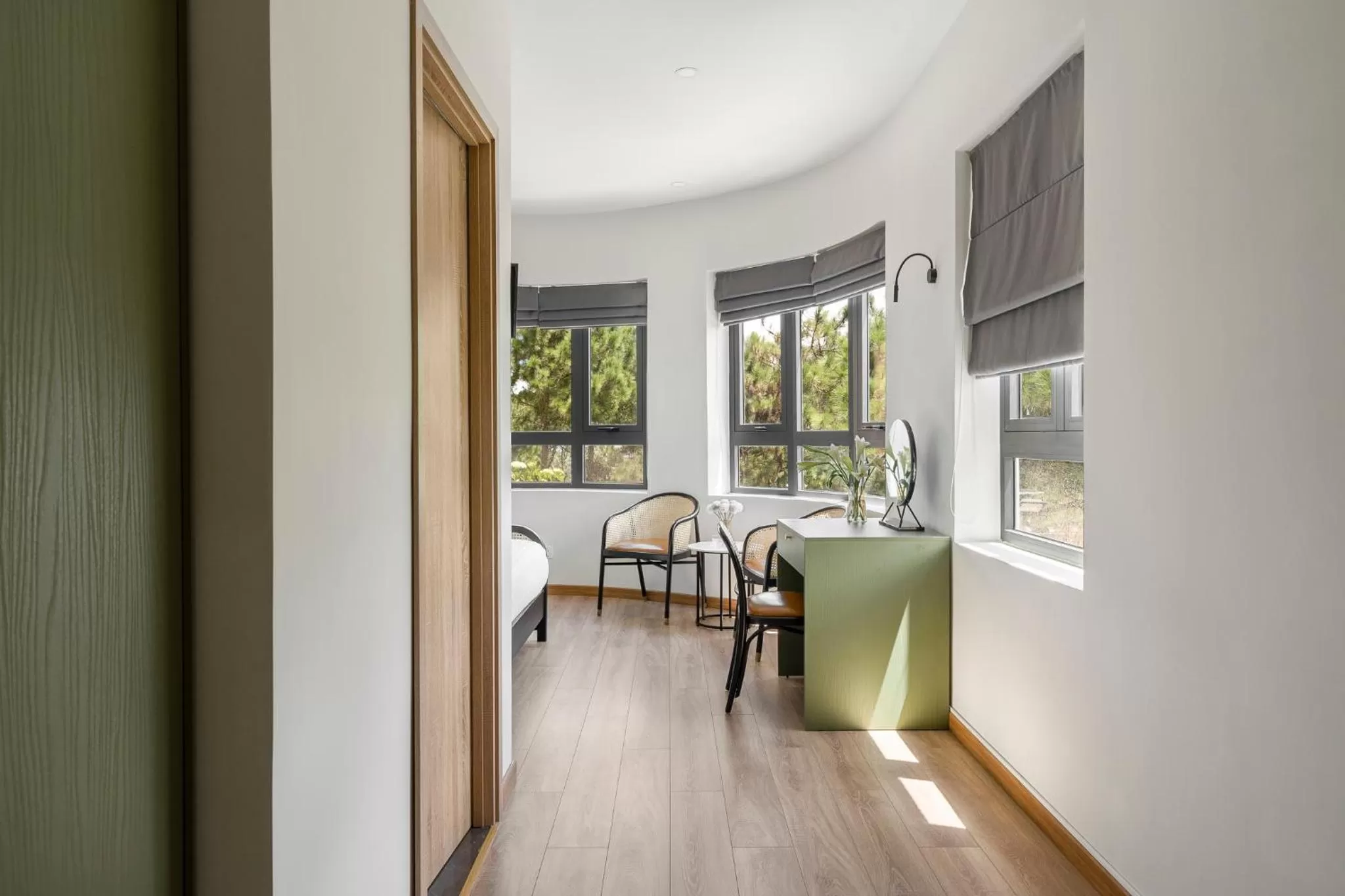 Photo of the whole room in De La Sol Villa Dalat