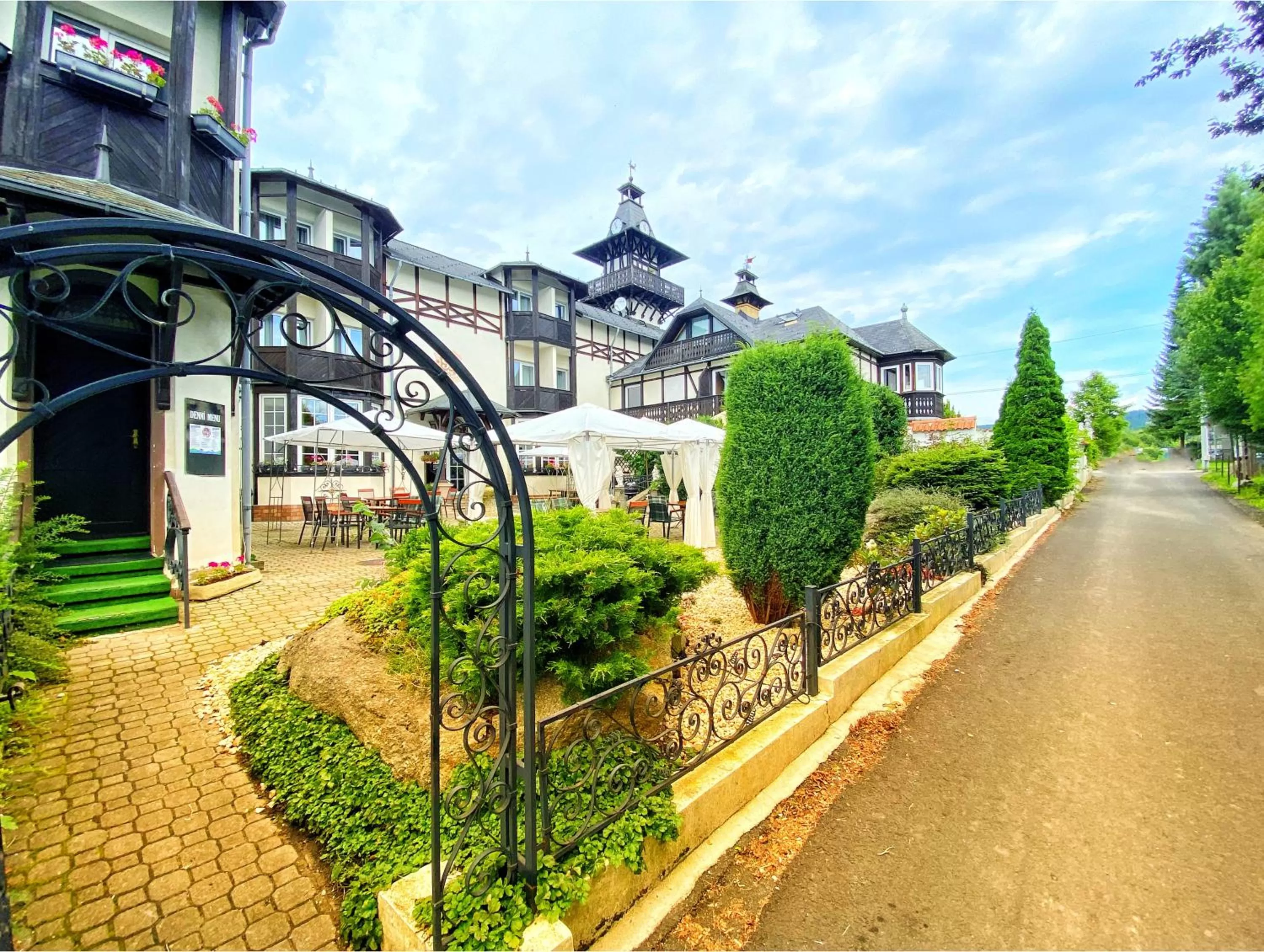 Property building in Schlosshotel Marienbad