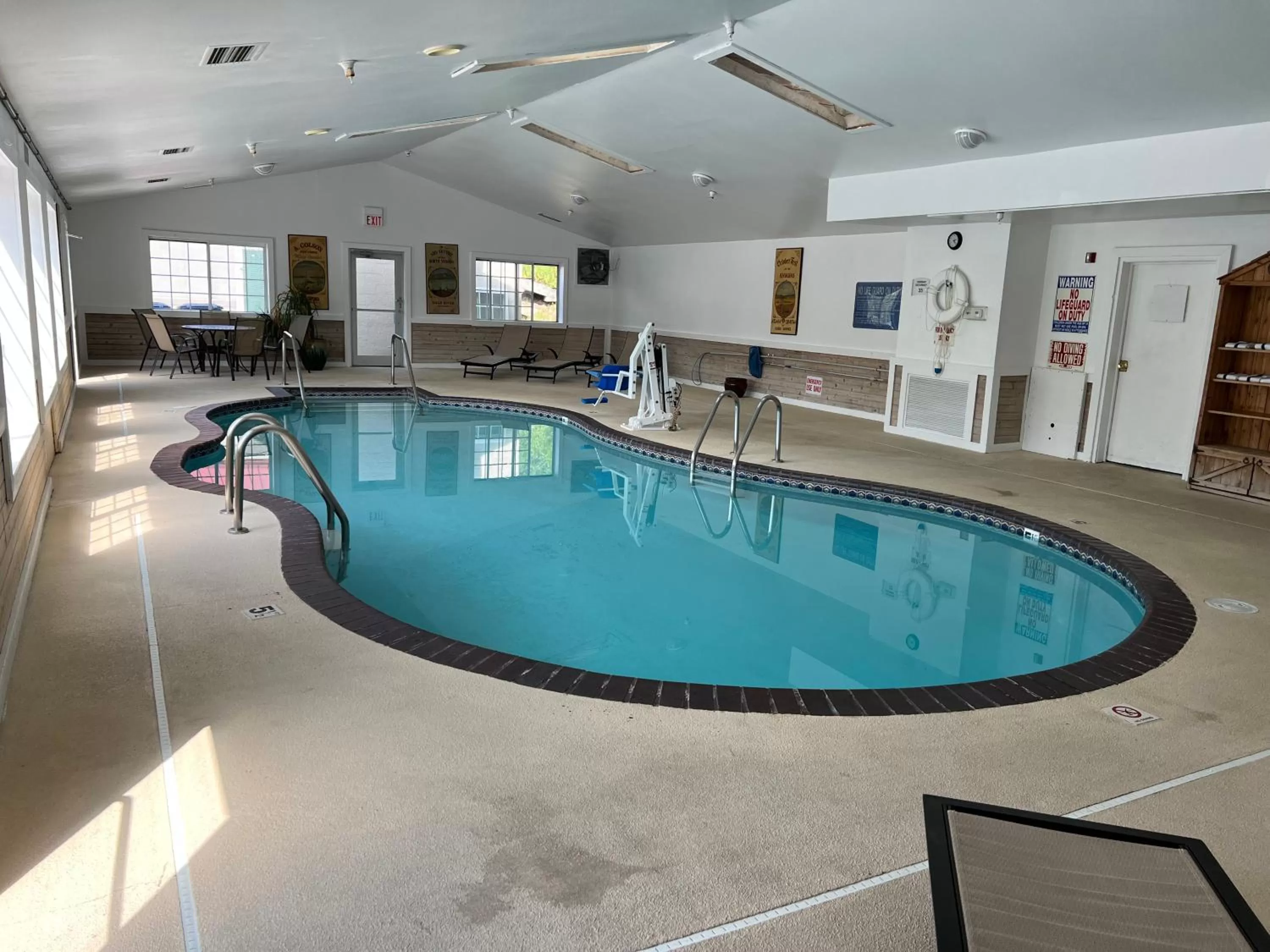Swimming pool in Quality Inn & Suites Red Wing