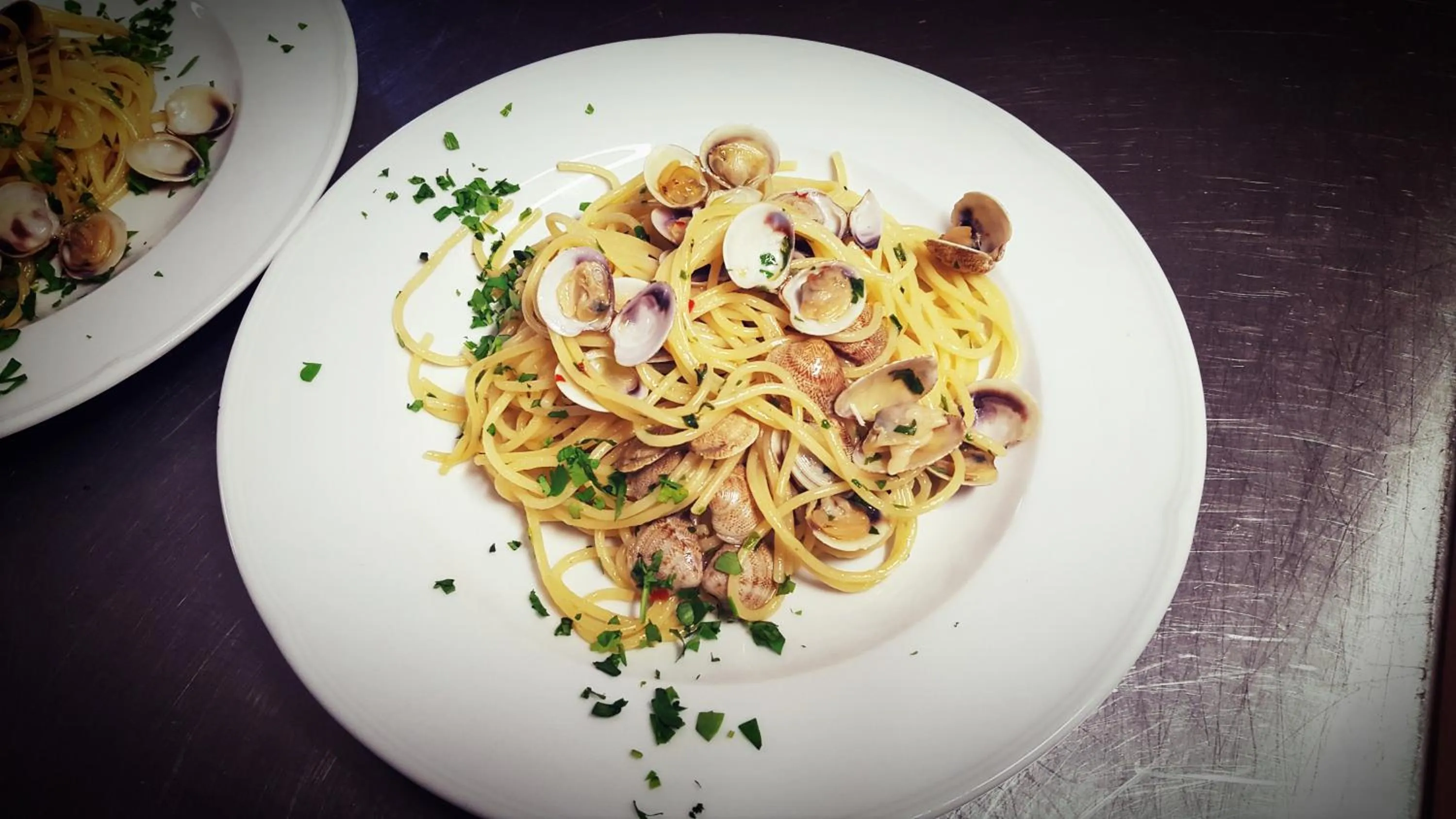 Restaurant/places to eat in Hotel Gala