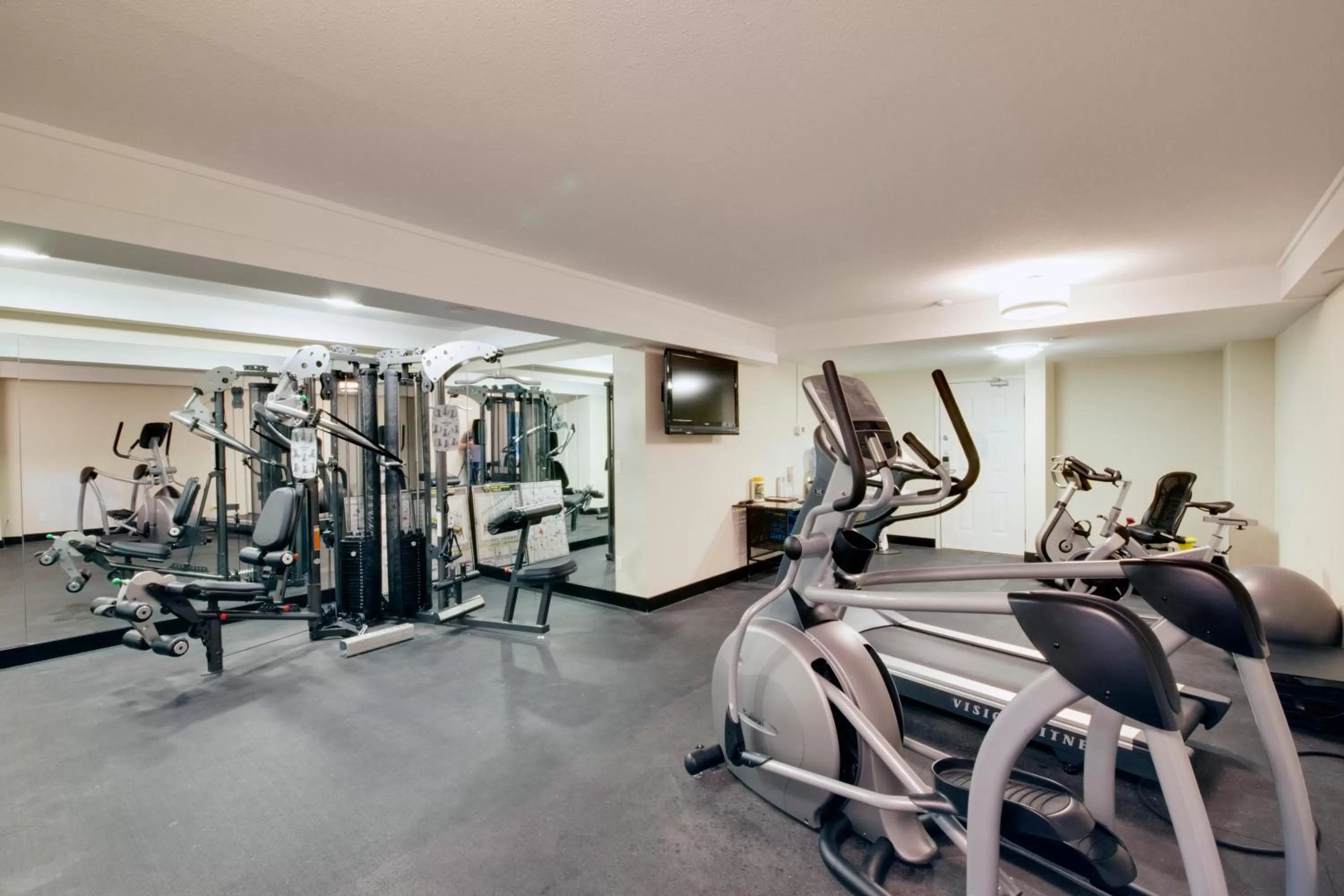 Fitness centre/facilities in Coast Kamloops Hotel & Conference Centre