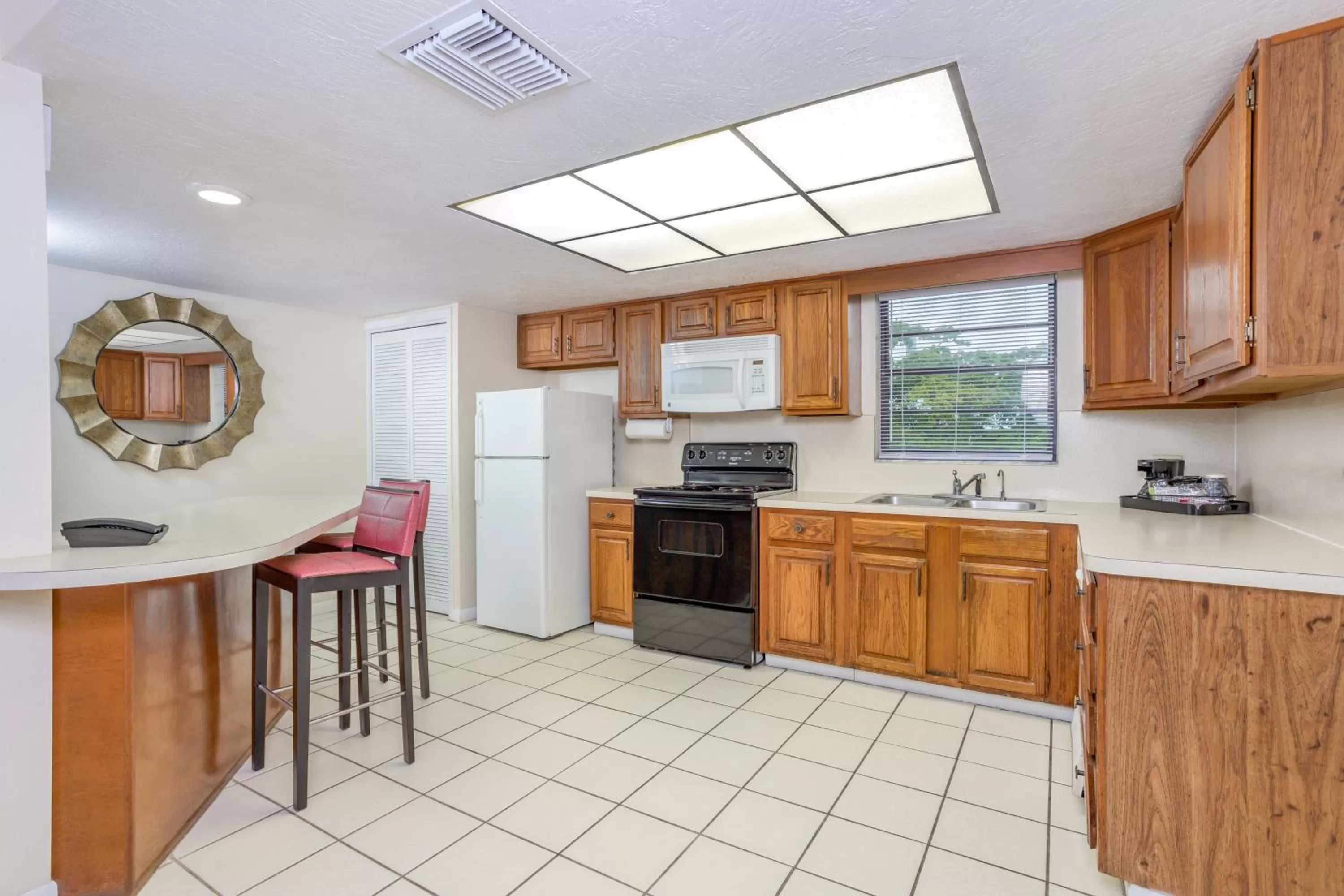 kitchen in Marina Del Mar Resort and Marina