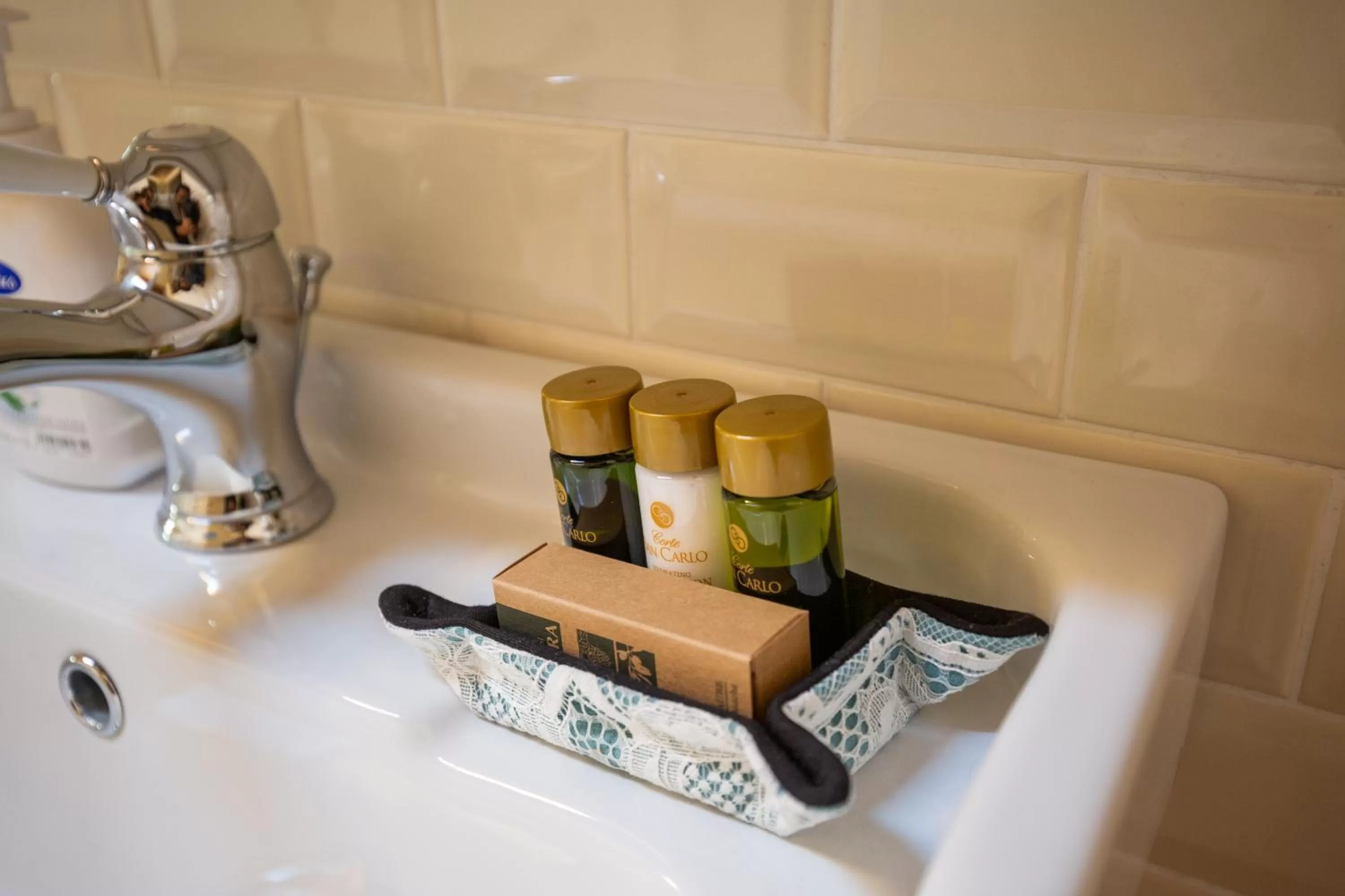 Bathroom in Residence Corte San Carlo