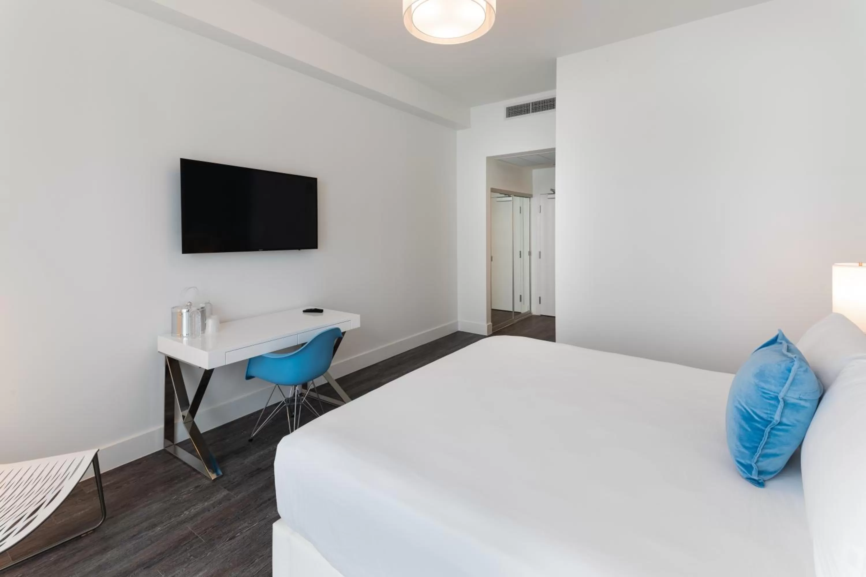 TV and multimedia, Bed in President Hotel