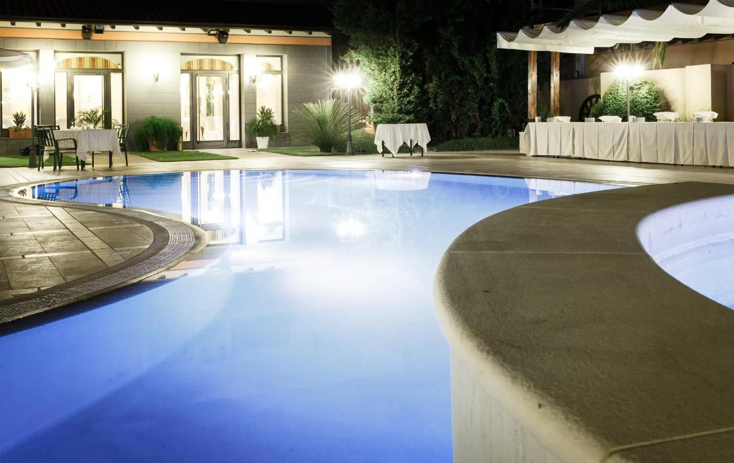 Swimming pool in Hotel Ristorante Paradise