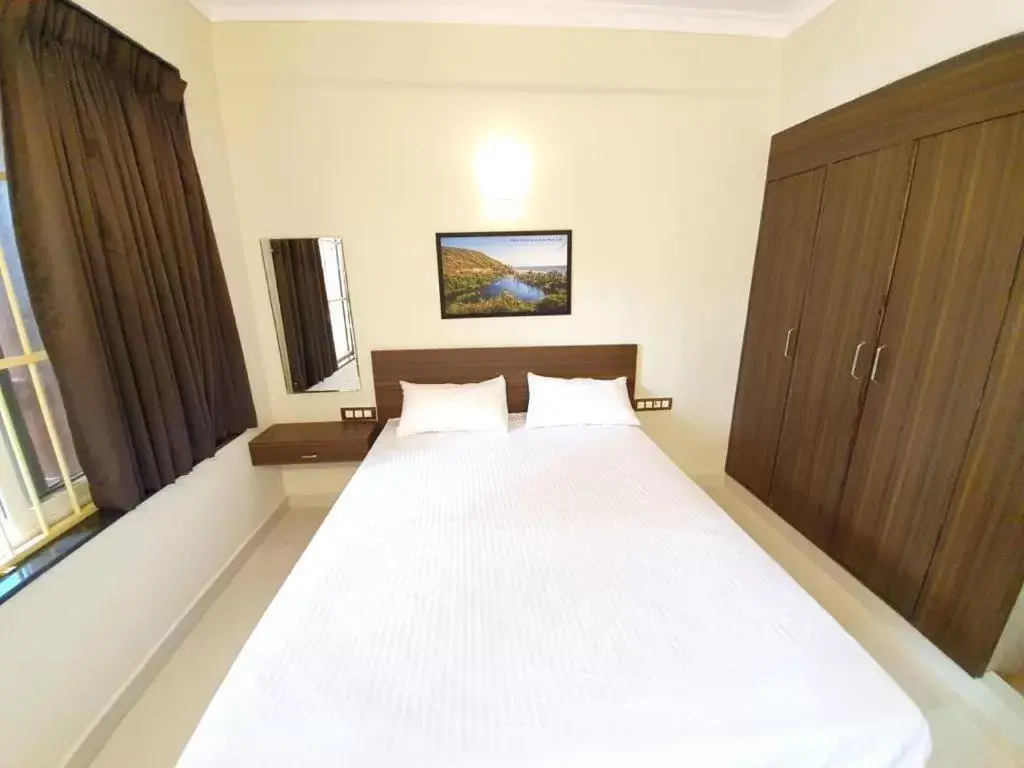 King Room with Balcony in God's Gift Guest House King Room with Balcony in God's Gift Guest House