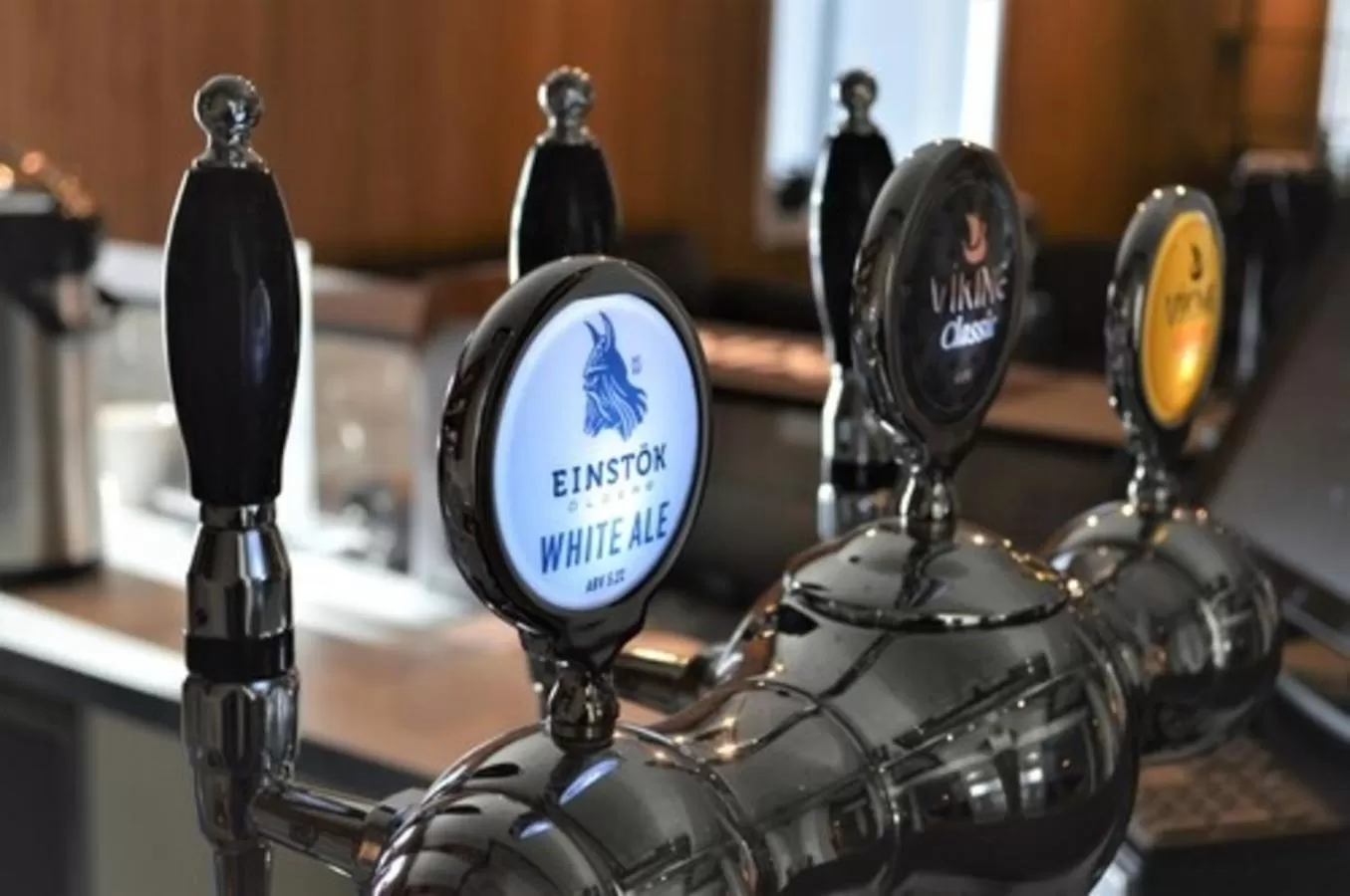 Lounge or bar in Konvin Hotel by Reykjavik Keflavik Airport