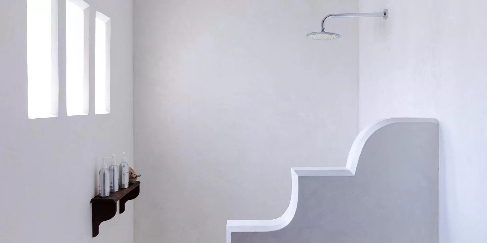 Bathroom in Jua House