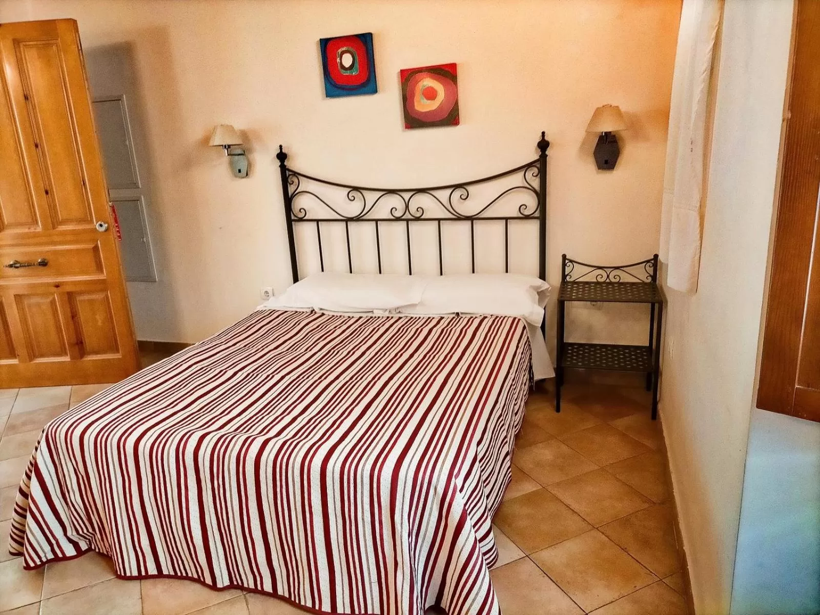 Bedroom, Bed in Abadia Suites