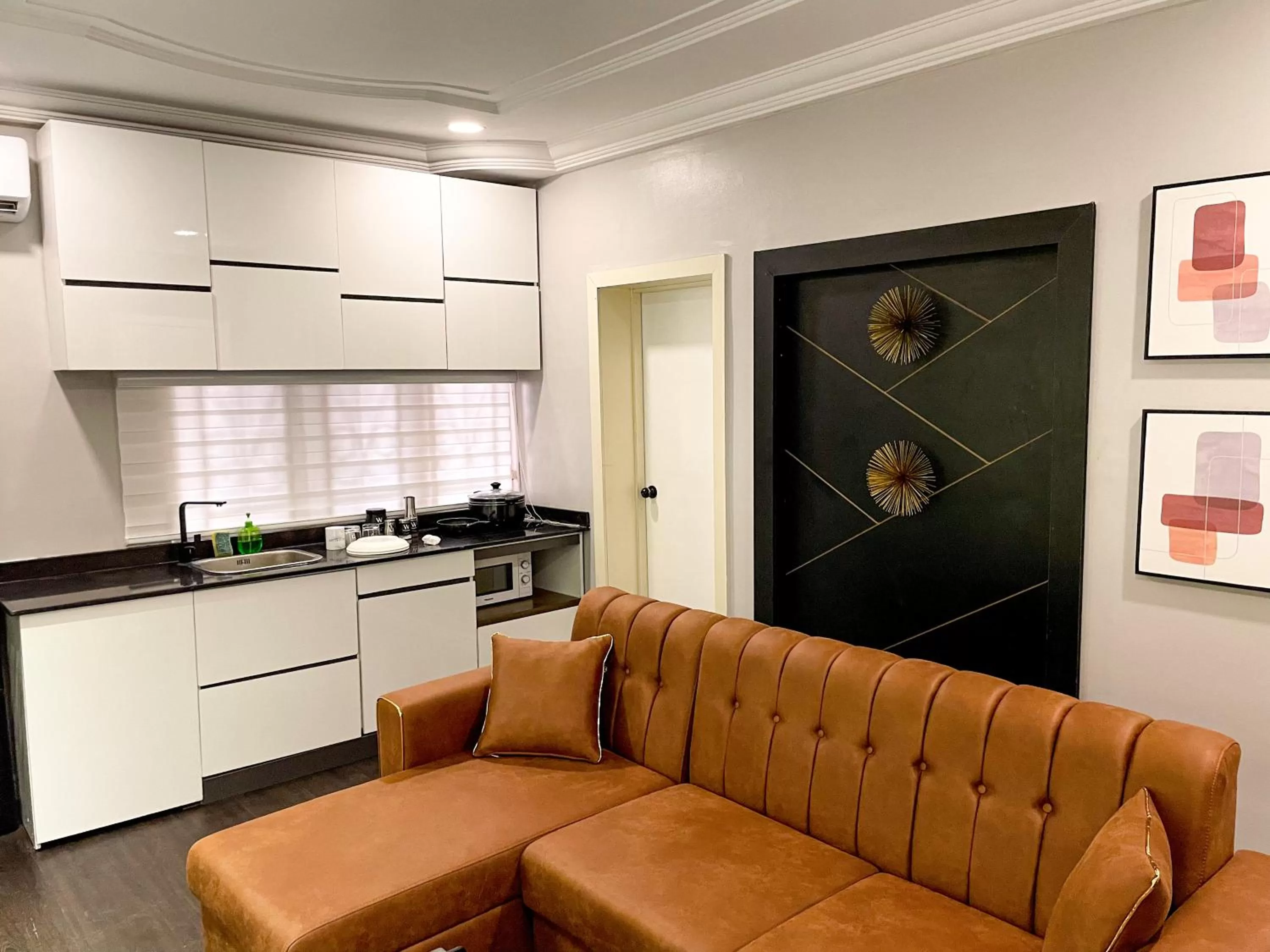 Kitchen or kitchenette in Whytescape Serviced Apartments