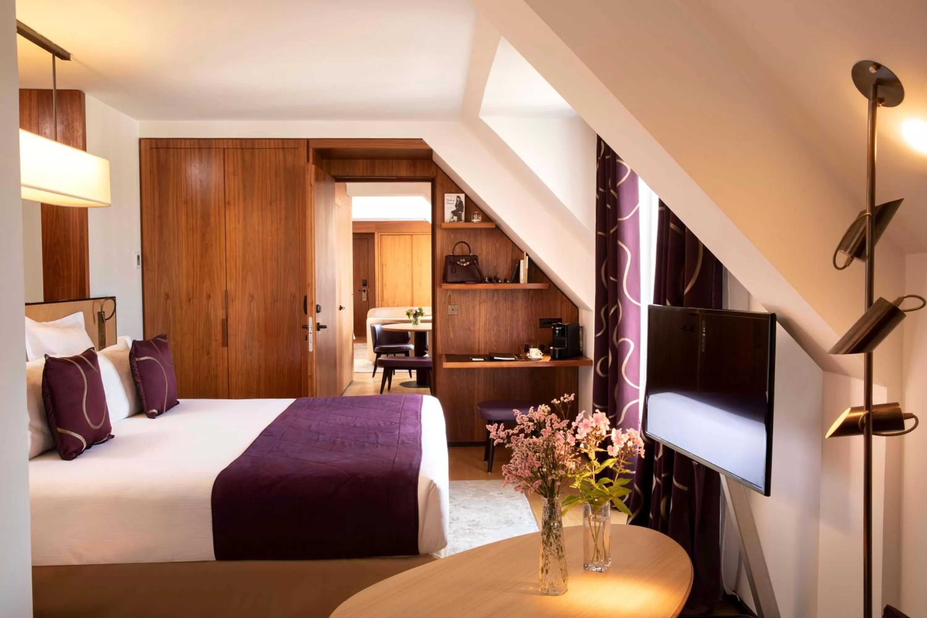 Photo of the whole room, Bed in Hotel Maison FL