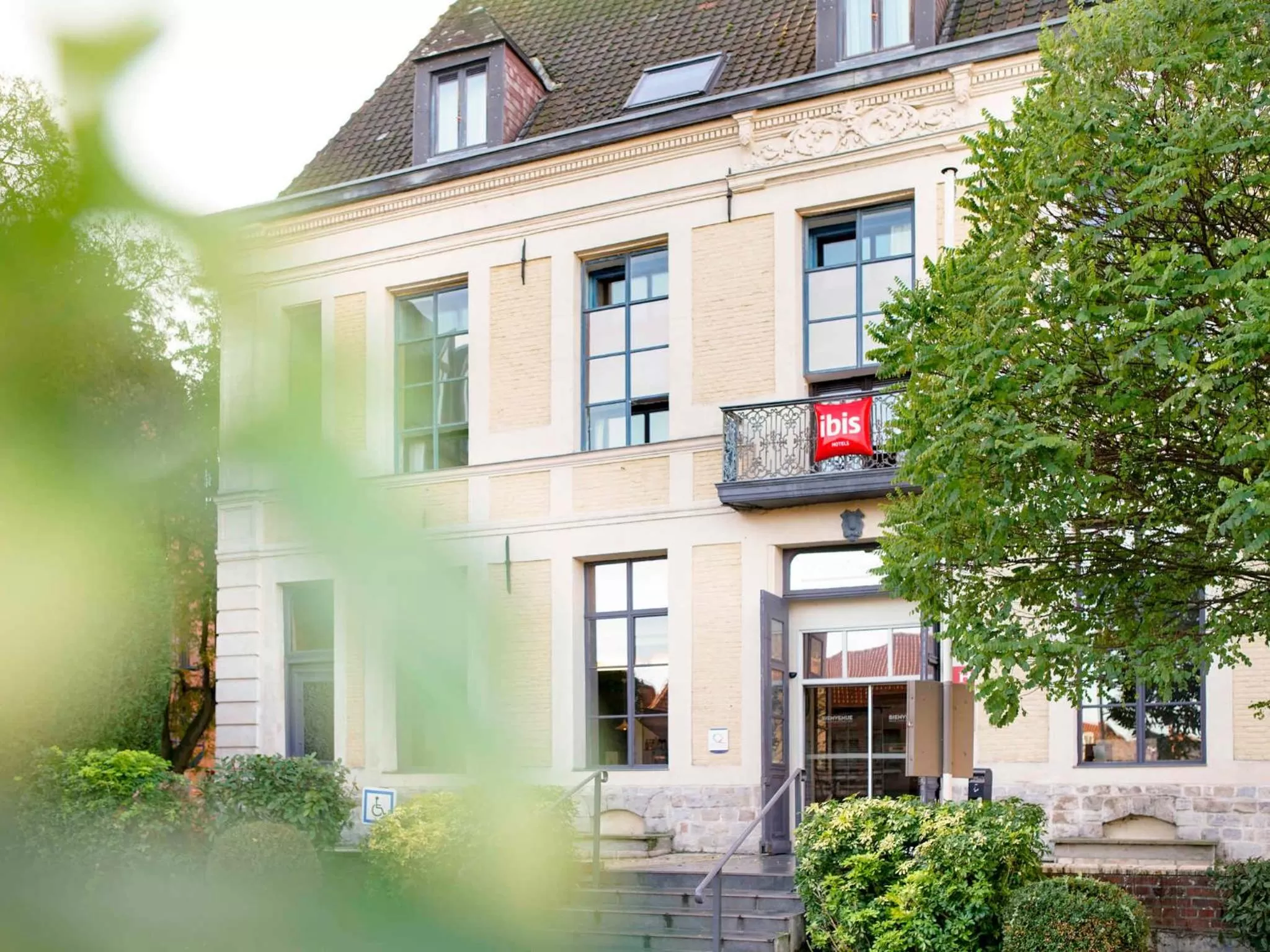 Property building in ibis Douai Centre