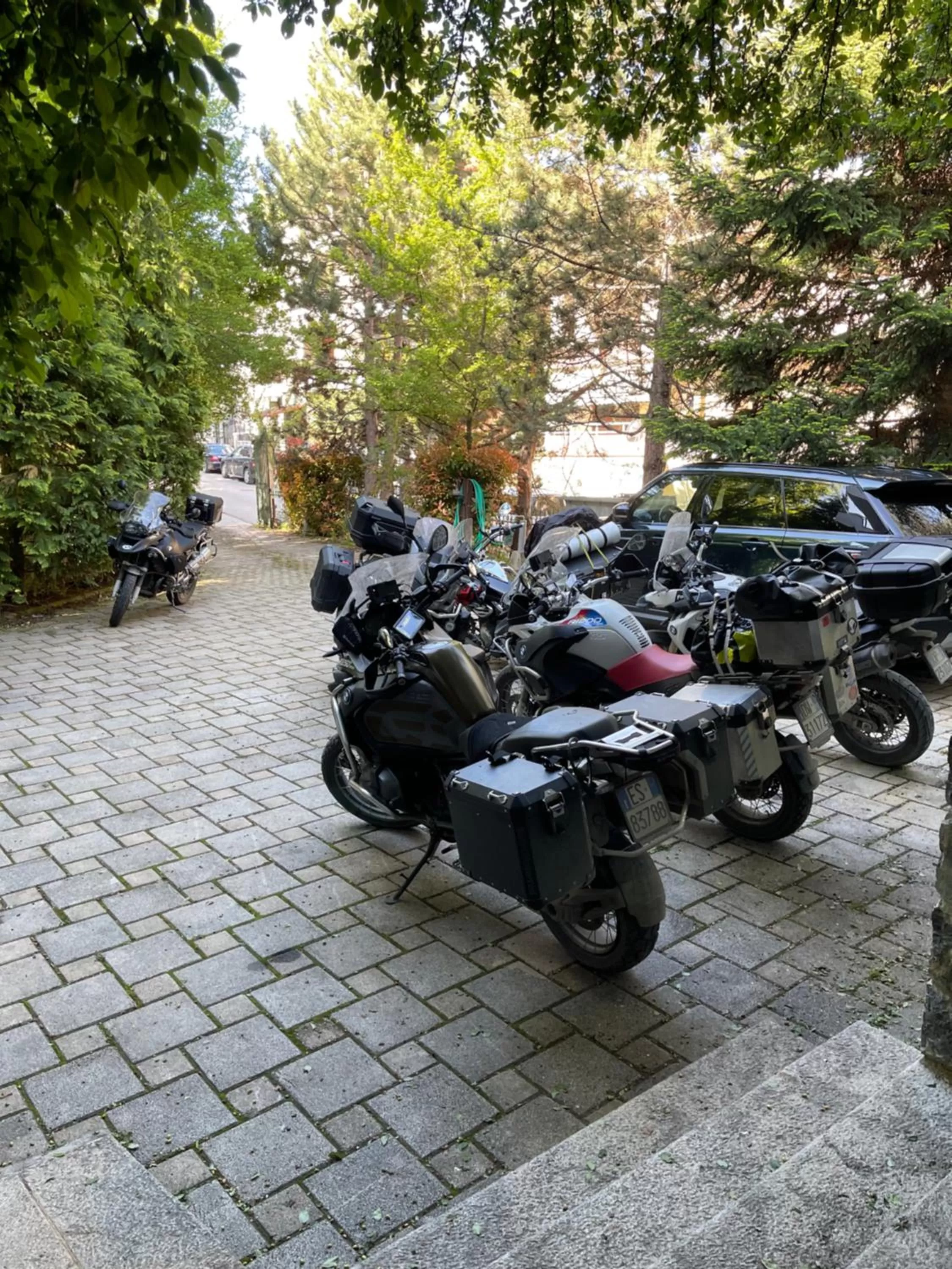 Day in Dim's Hotel & Restaurant