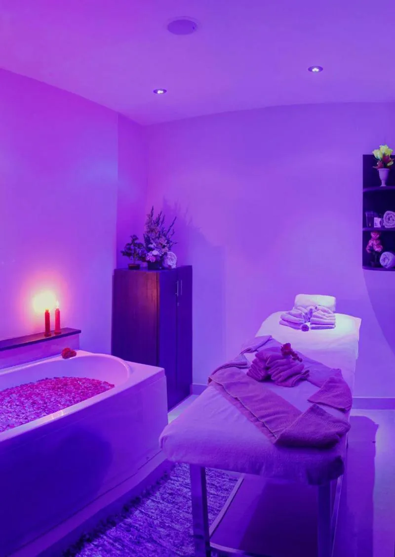 Spa and wellness centre/facilities, Bed in Hotel Le Ruchi The Prince