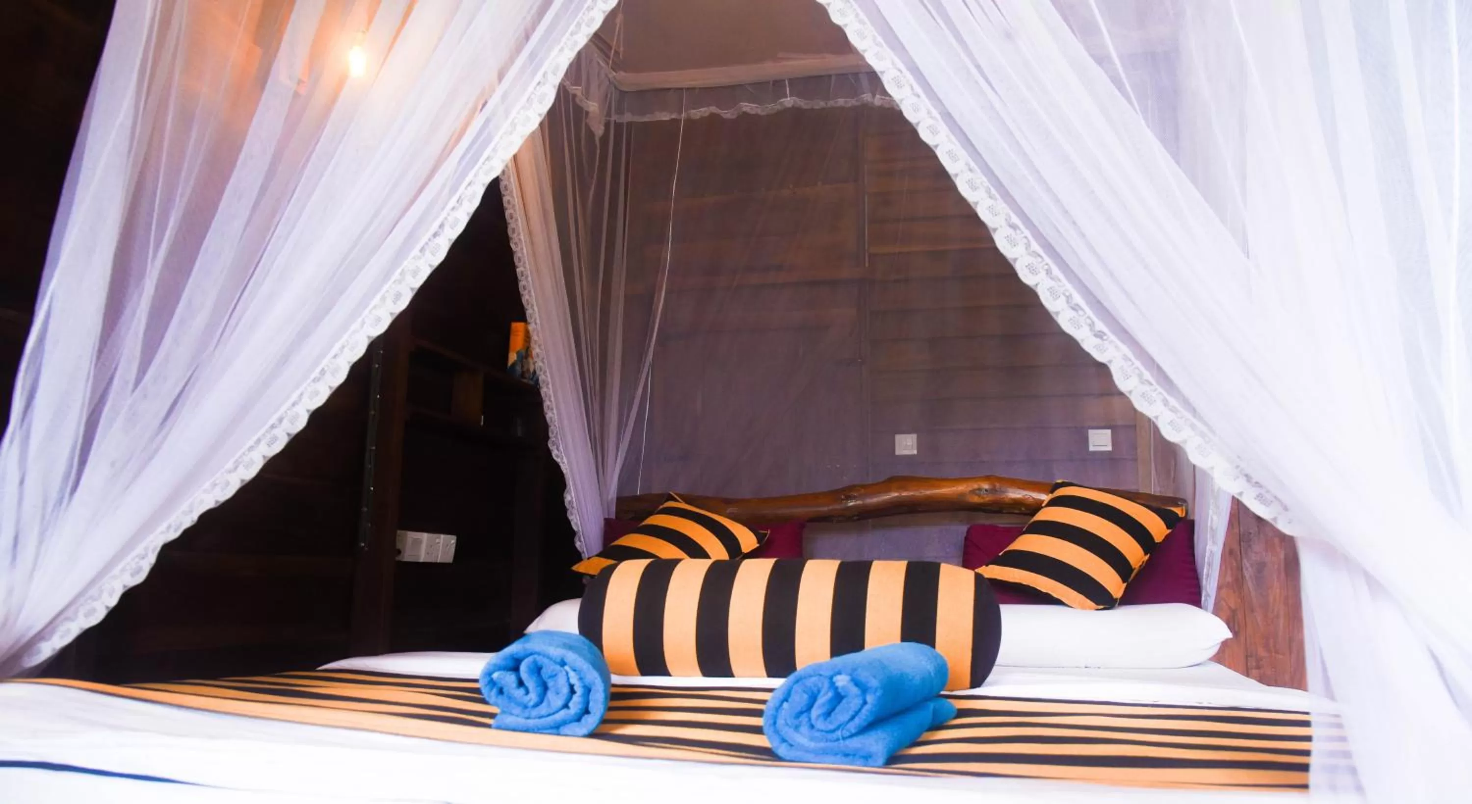 Bed in Madushanka Resort