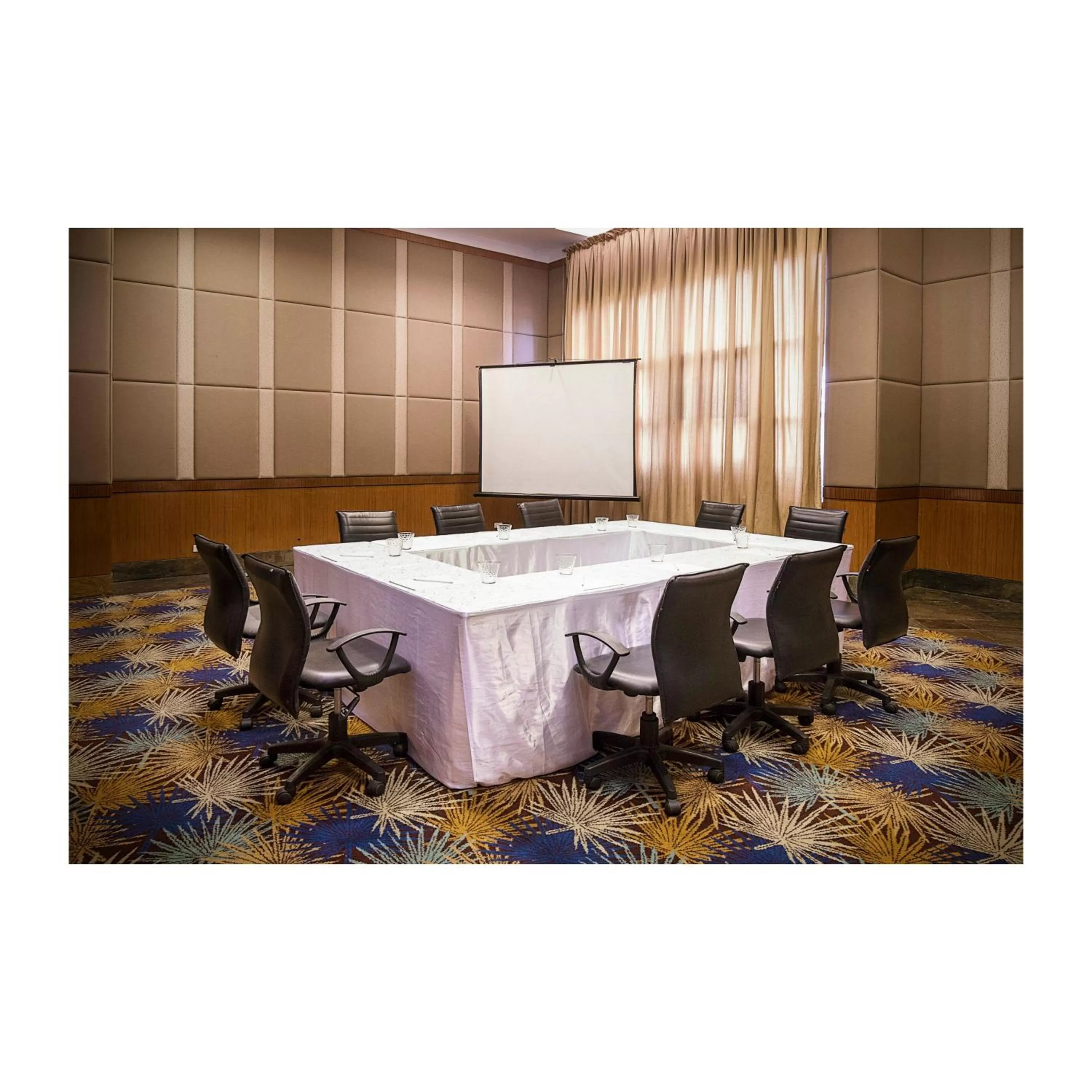 Meeting/conference room in Summit Ridge Tagaytay - Newly Renovated