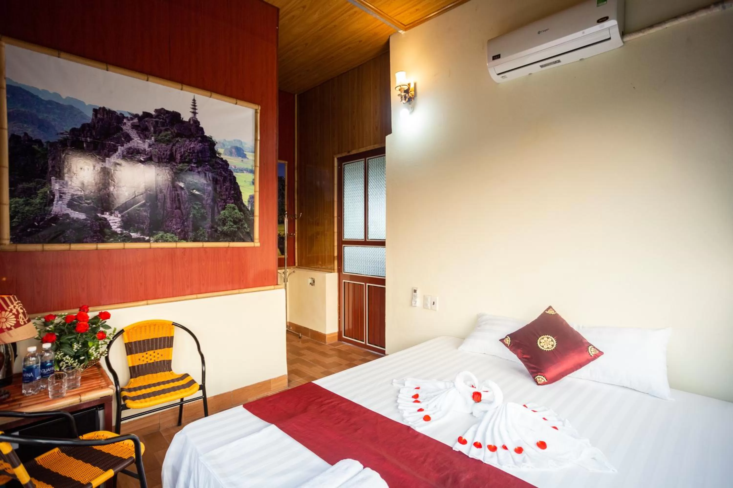 Hang Mua Central Homestay