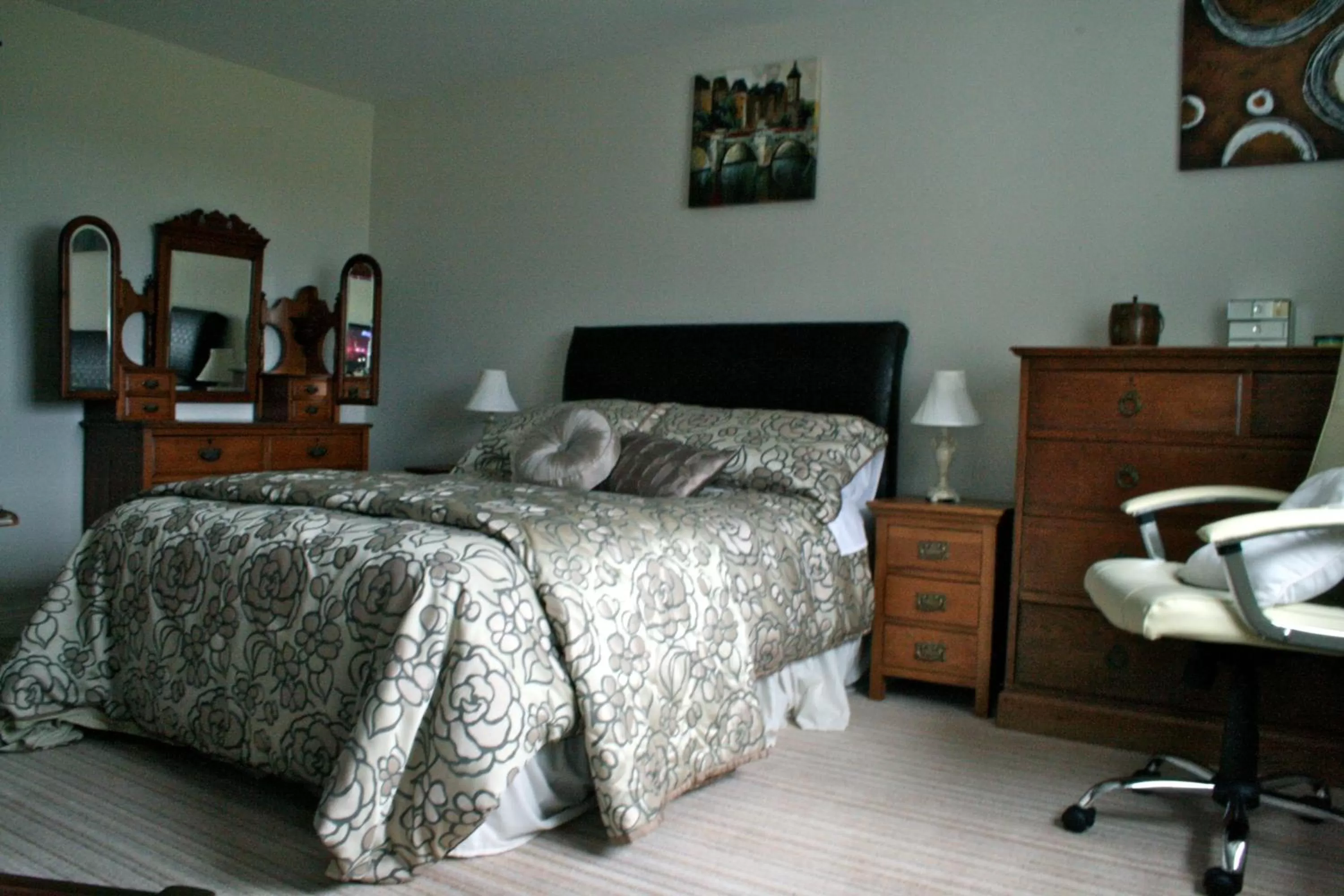 Bedroom, Bed in Ballyharvey B&B