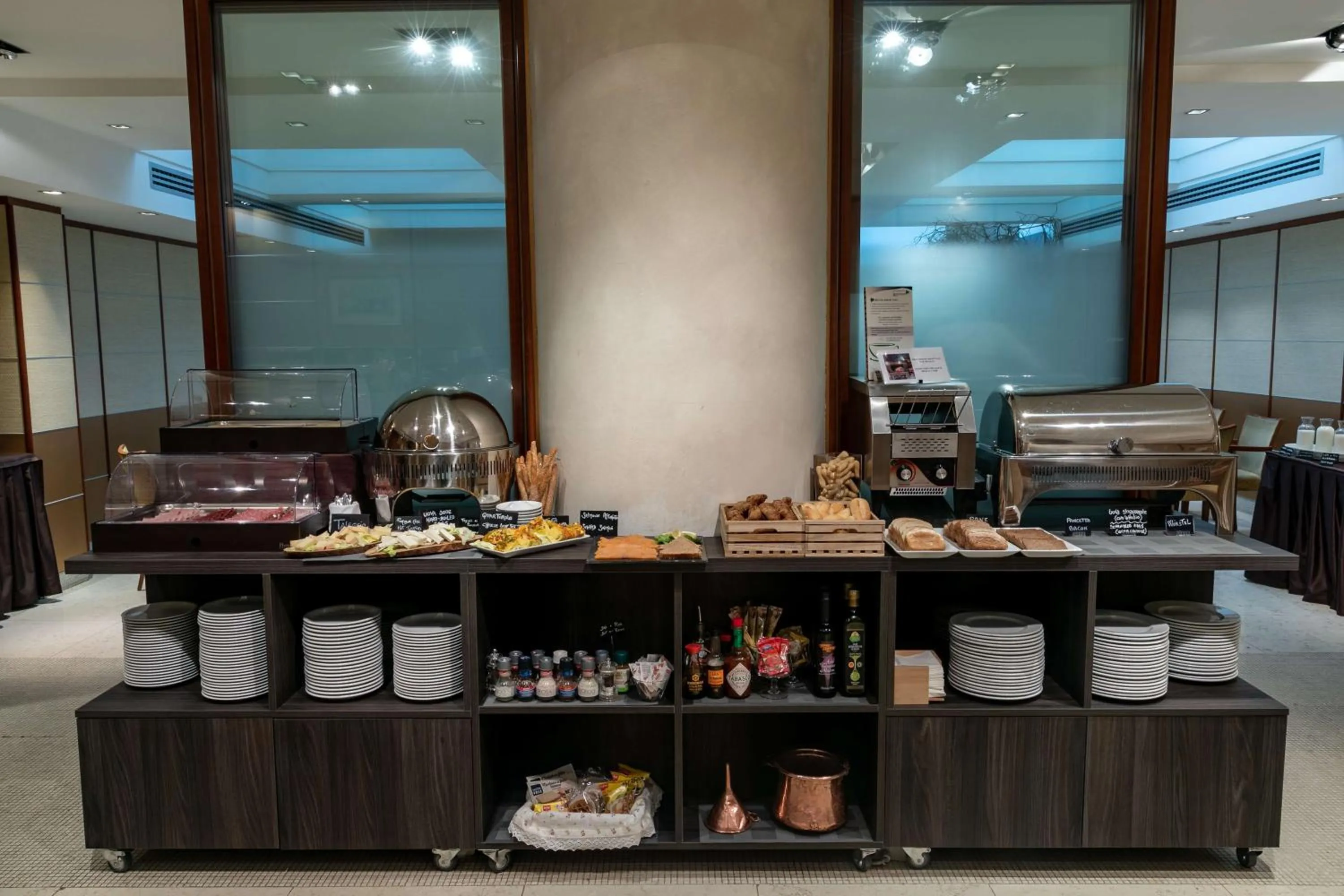 Restaurant/places to eat in Hotel Cappello D'Oro, BW Signature Collection