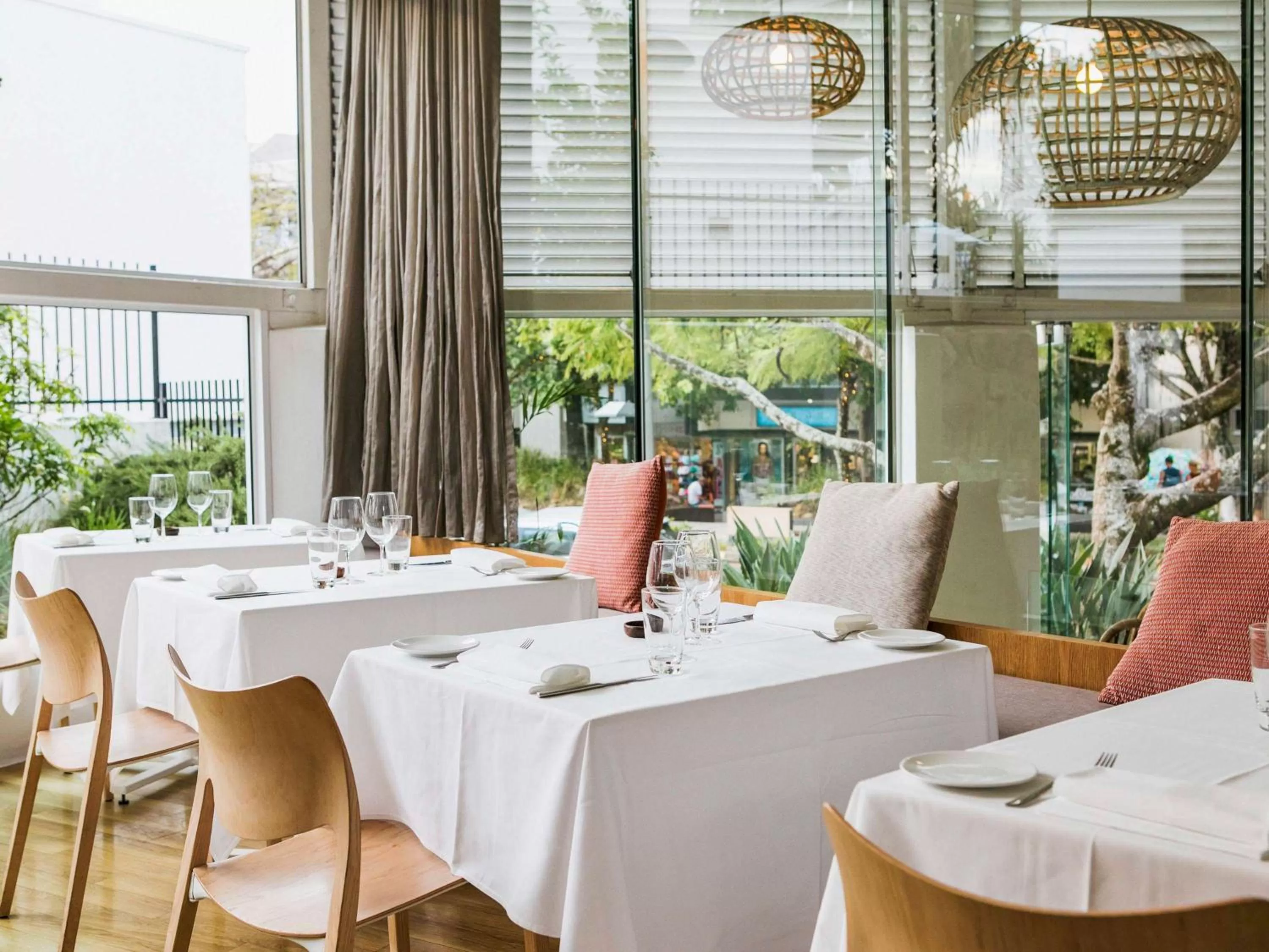 Restaurant/places to eat in Sofitel Noosa Pacific Resort