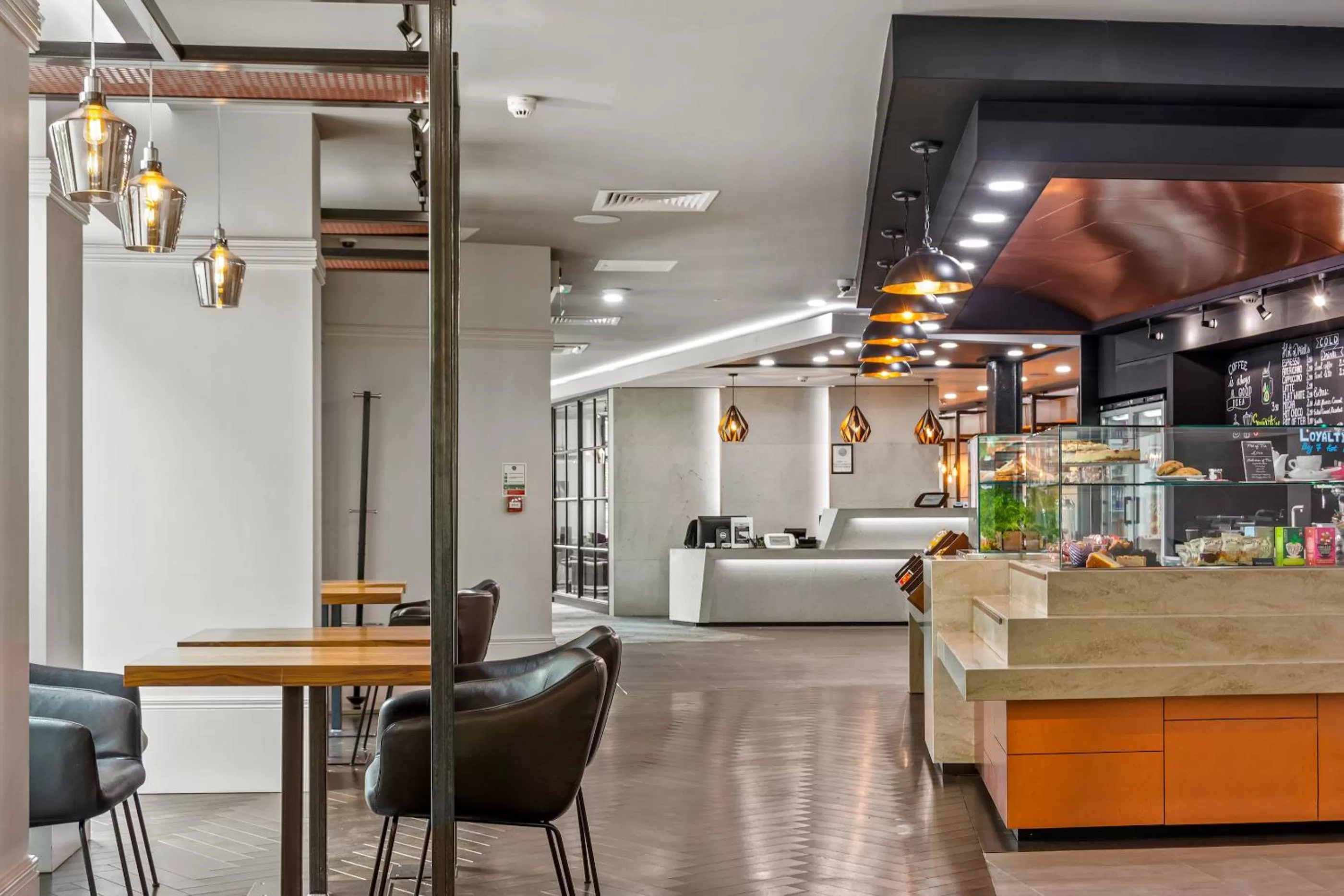 Lobby or reception in Roomzzz London Stratford