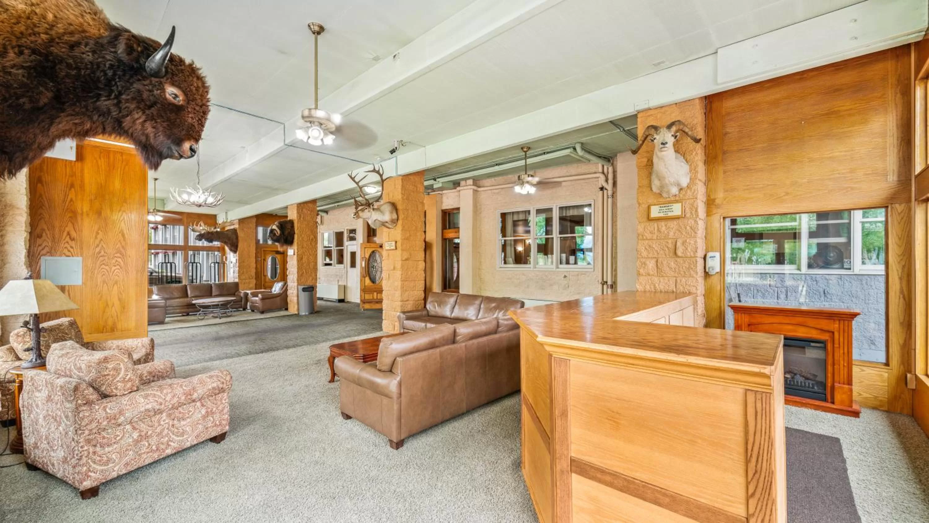 Lobby or reception in Clarion Hotel & Suites Fairbanks near Ft Wainwright