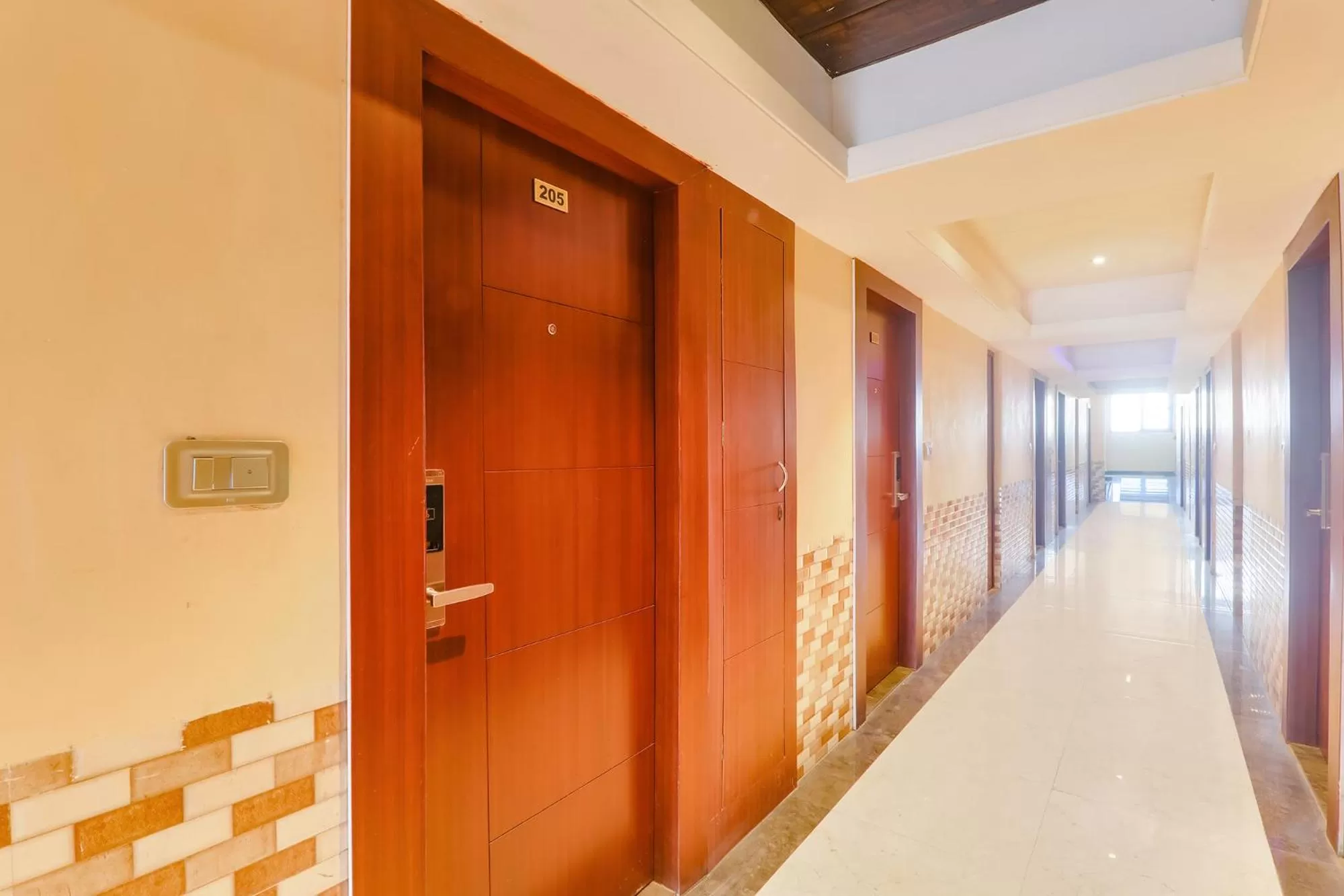 Lobby or reception in FabHotel Shimla Resort