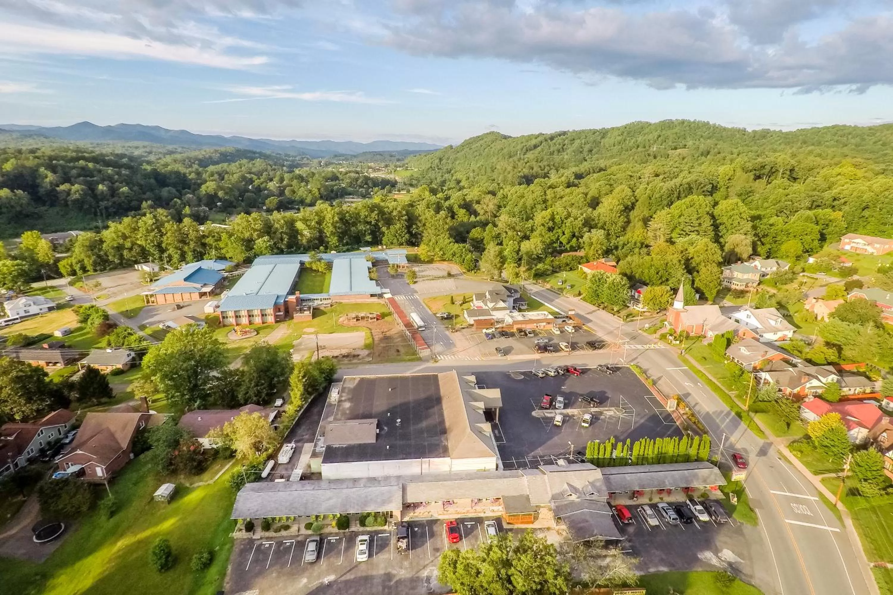 Bird's eye view in Sunset Motel