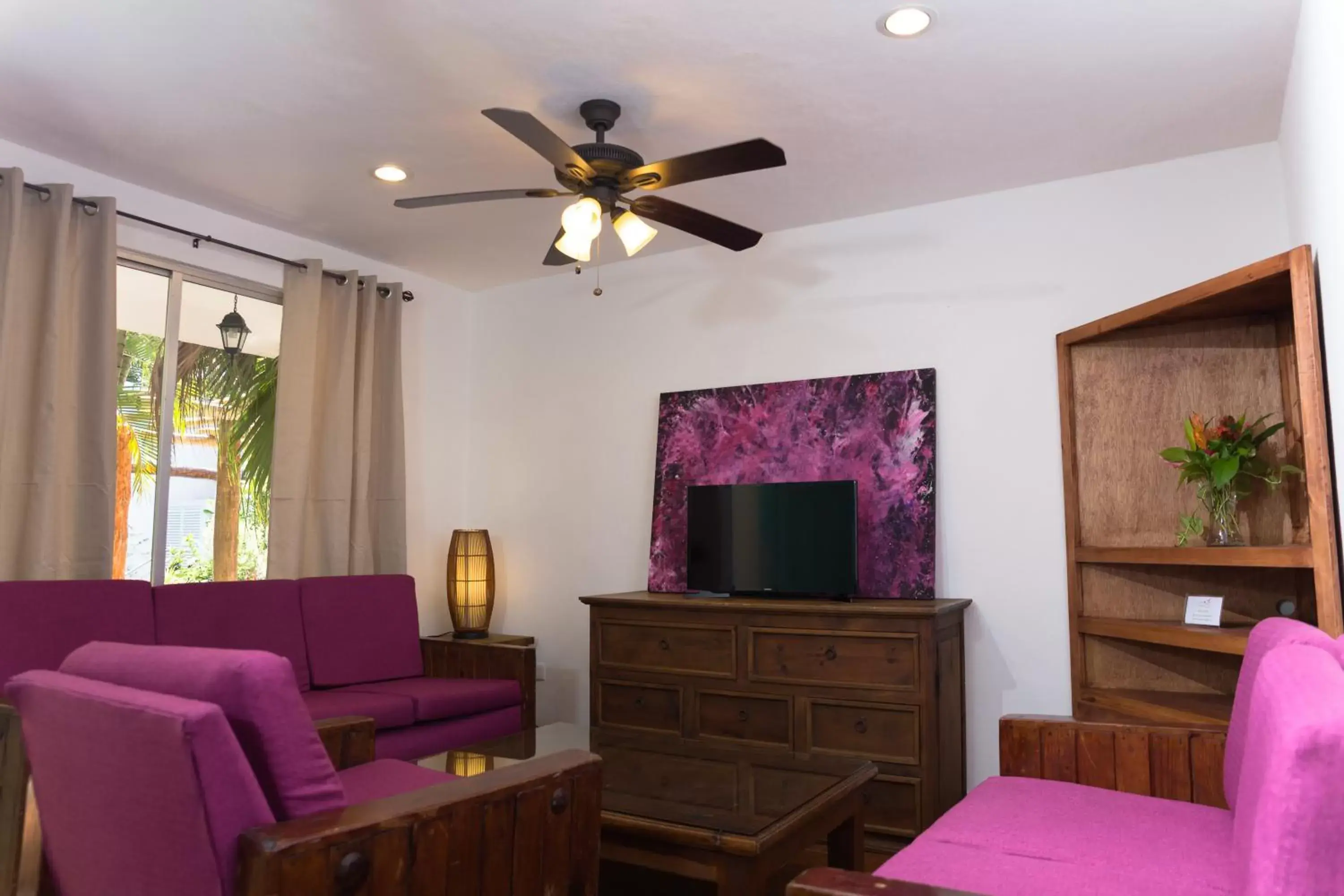 Three-bedroom Villa in Cozumel downtown - Villas Colibri 3 in Hotel Villas Colibrí Suites & Bungalows Three-bedroom Villa in Cozumel downtown - Villas Colibri 3 in Hotel Villas Colibrí Suites & Bungalows