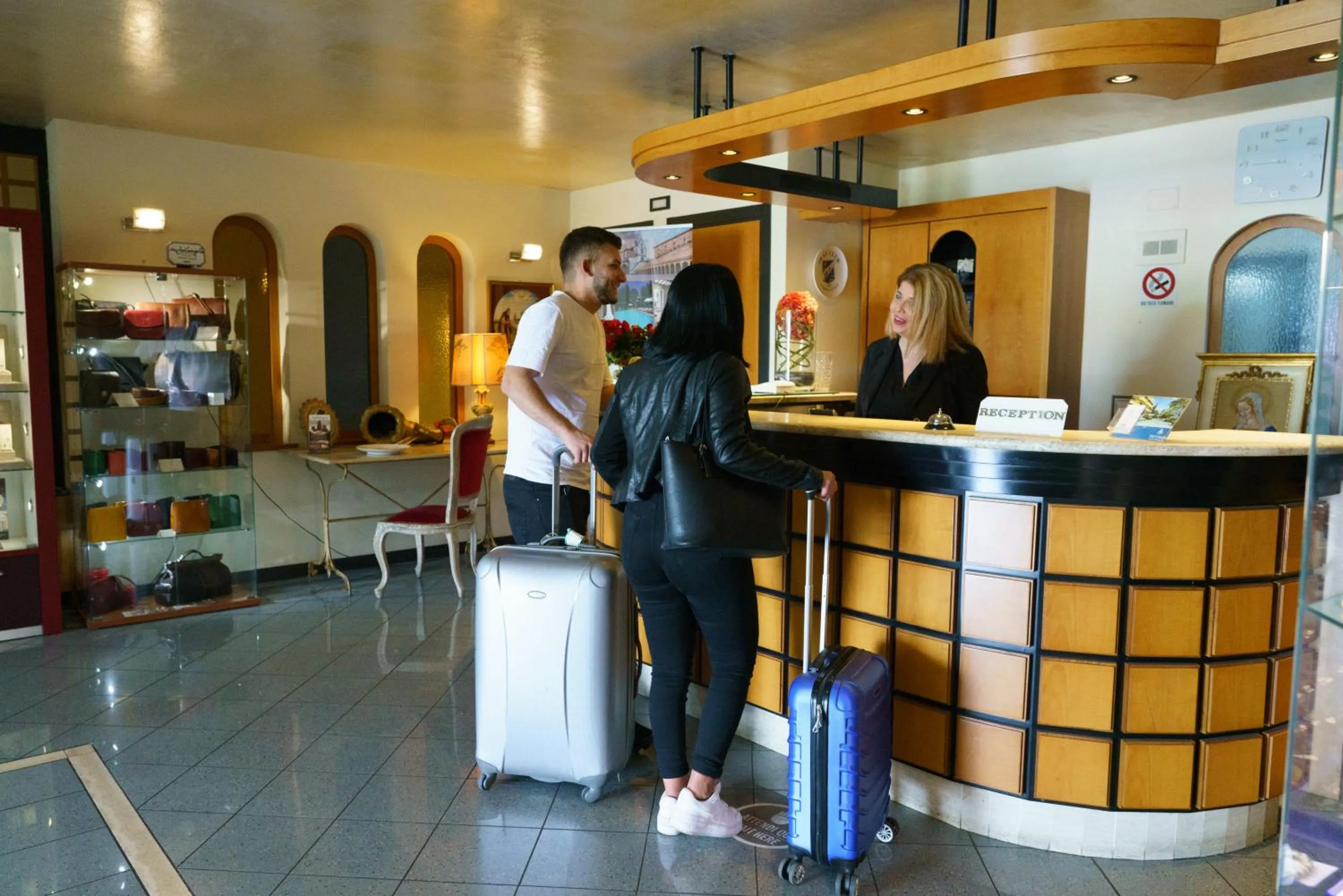 Staff in Hotel Cristallo di La Rosetta Srl