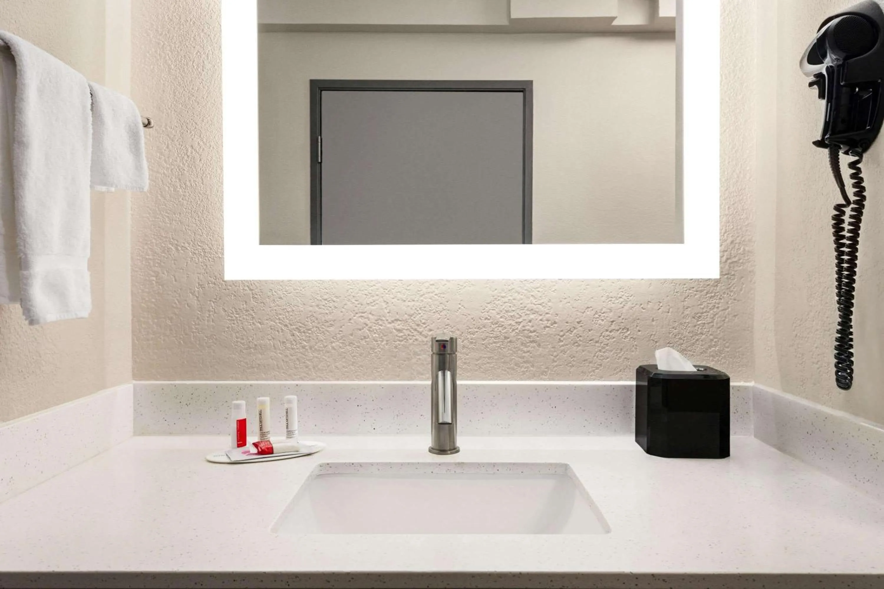 Bathroom in Baymont by Wyndham Blackwell I-35