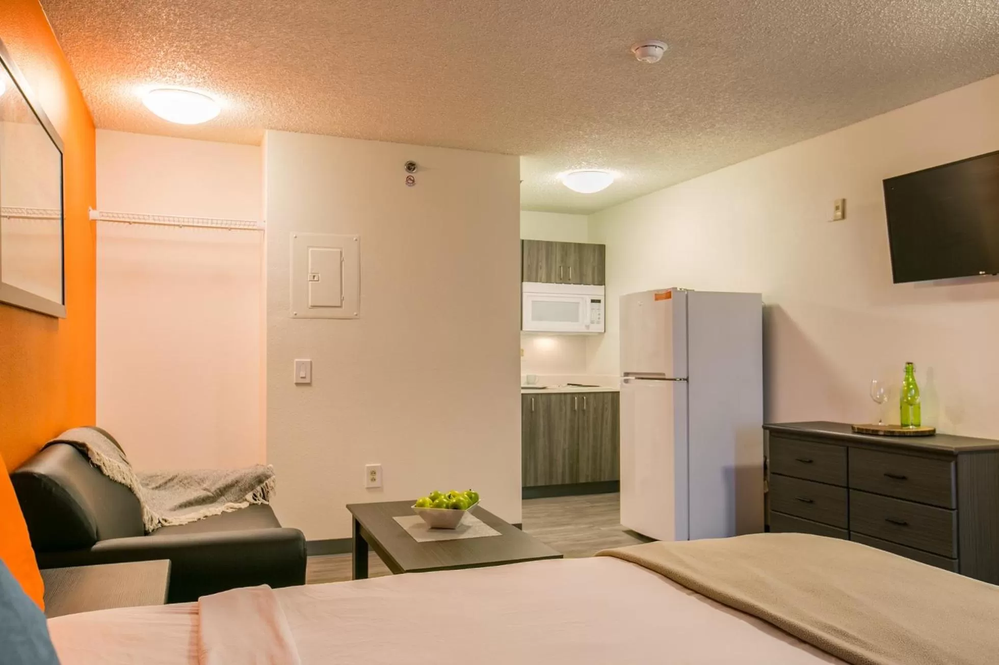 Seating area in Siegel Select Albuquerque 2