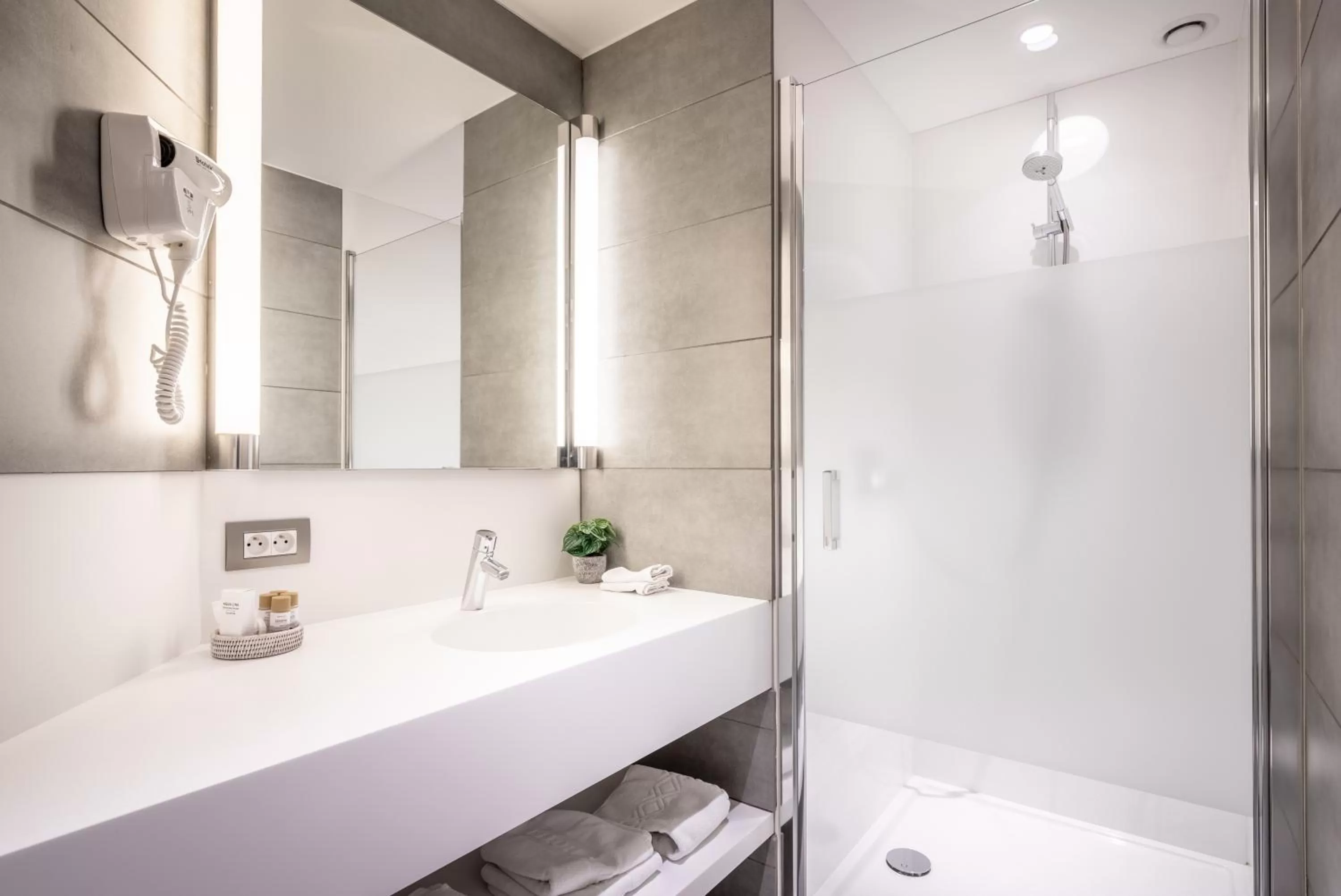 Bathroom in Hotel Albert I