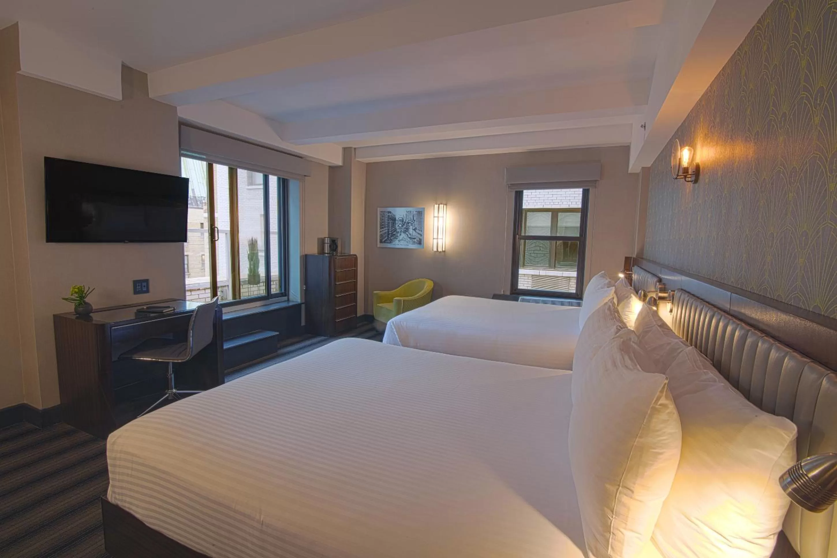 Bed in Hotel Edison Times Square