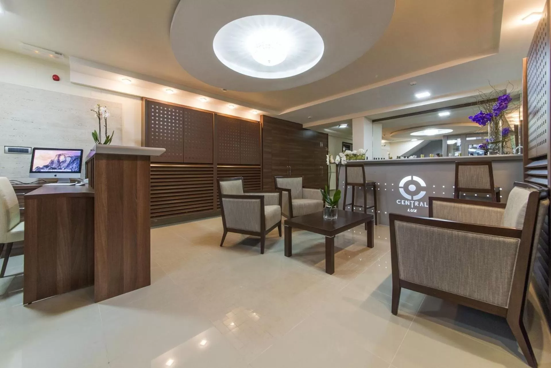 Lobby or reception in Garni Hotel Central Lux