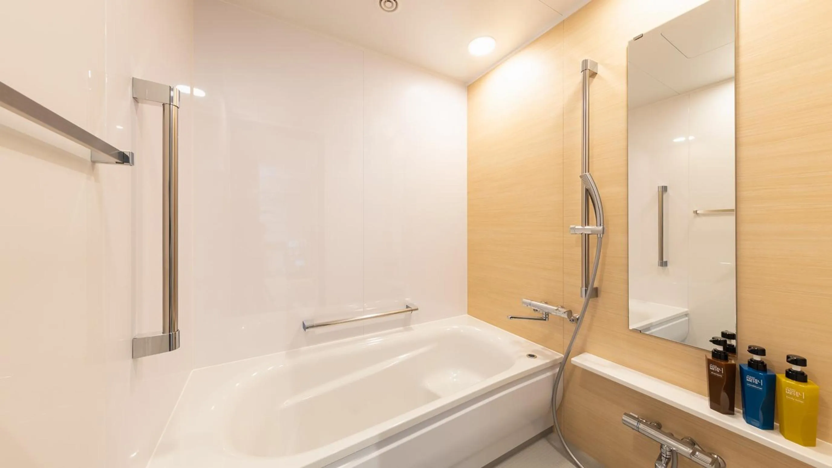 JR-East Hotel Mets Yokohama