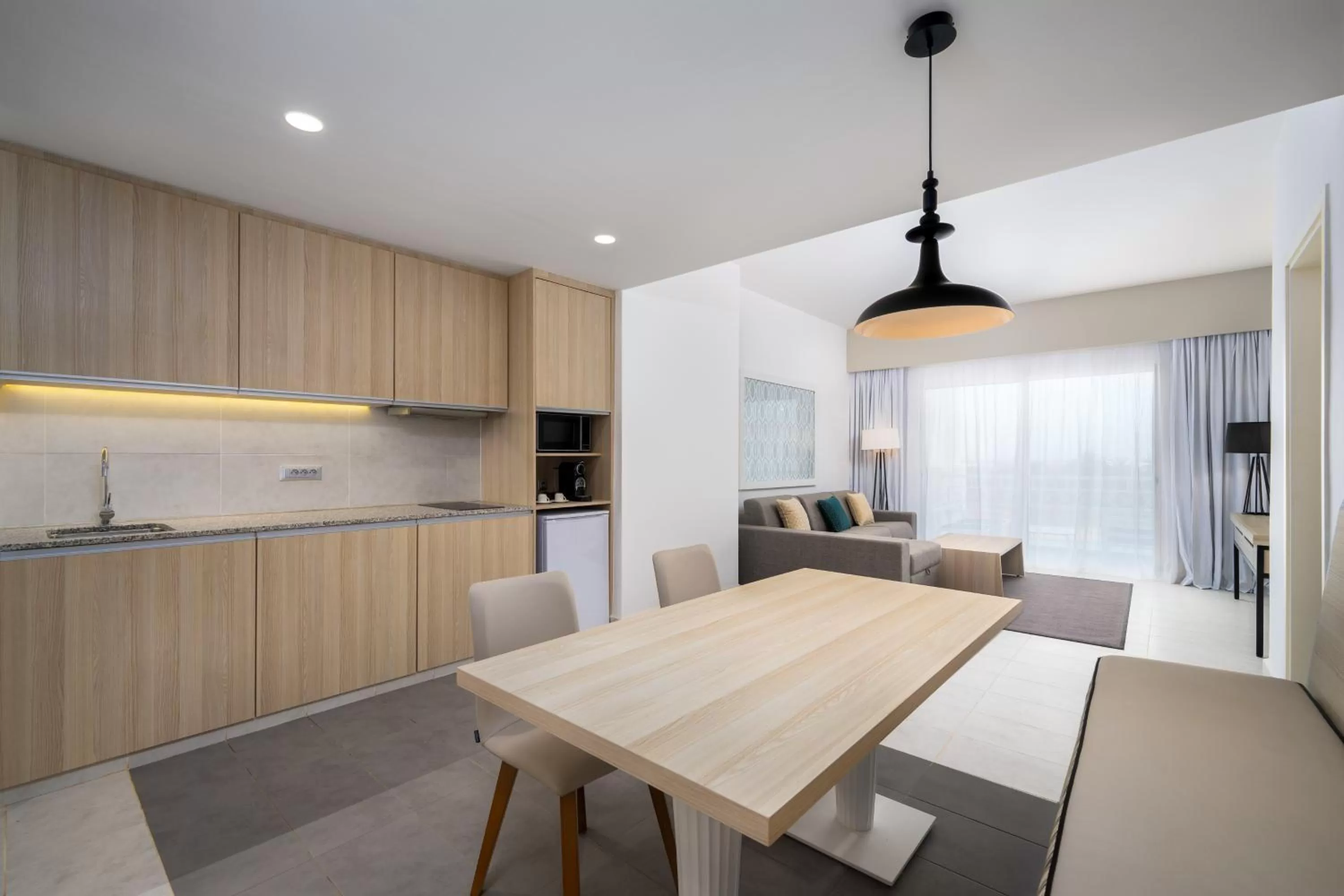 Kitchen or kitchenette in Radisson Blu Residences, Saidia