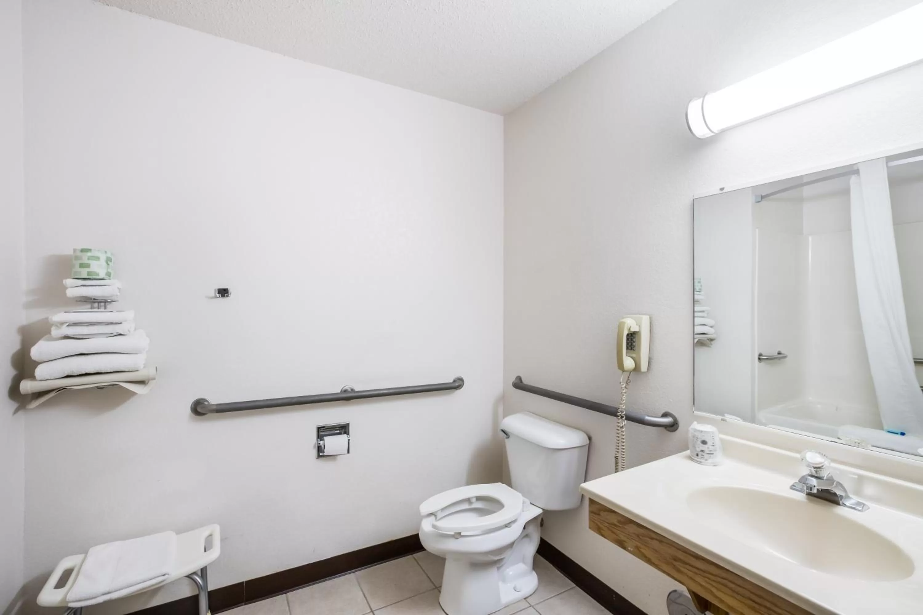 Facility for disabled guests in Americas Best Value Inn Charlotte