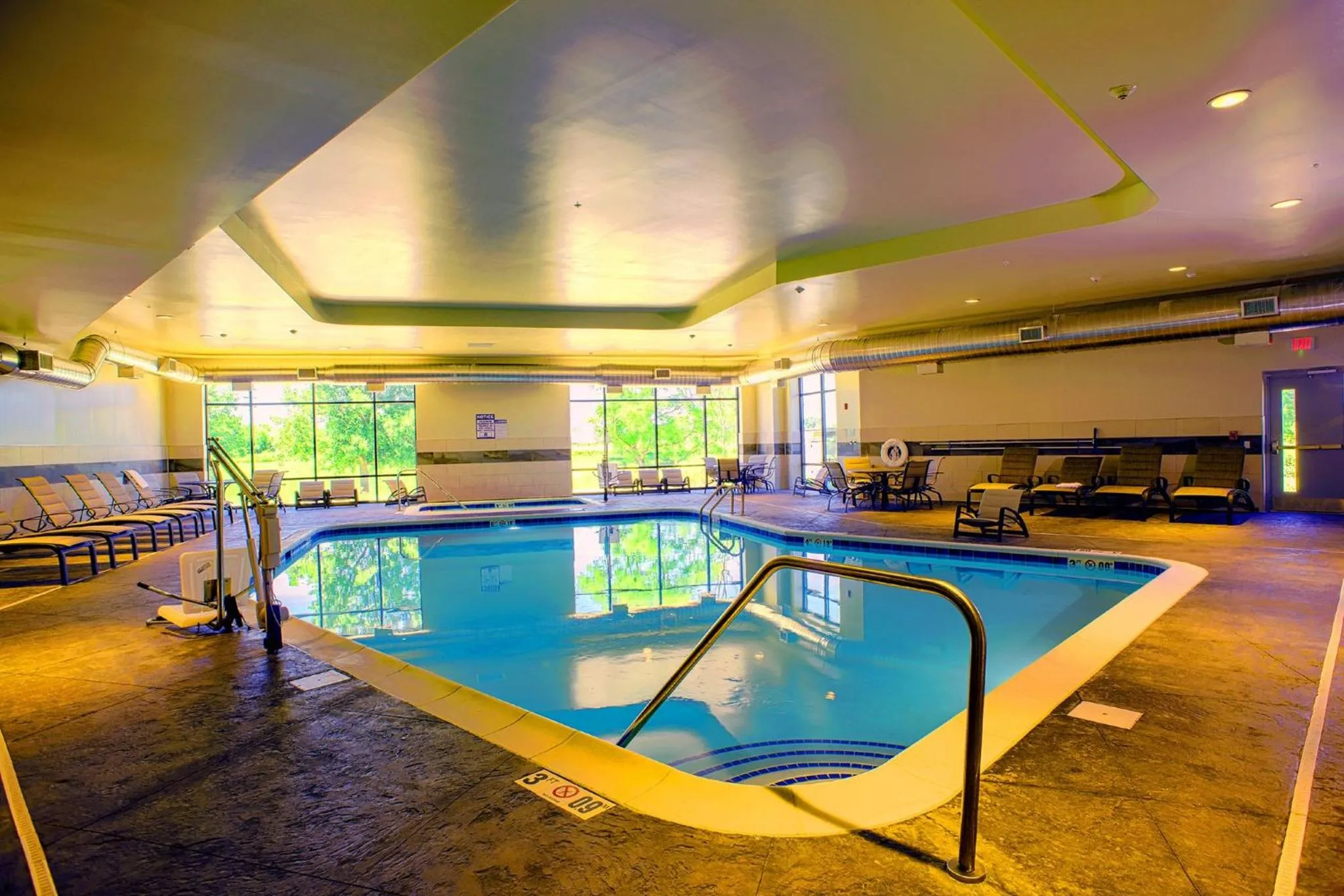 Swimming pool in Candlewood Suites - Joliet Southwest by IHG