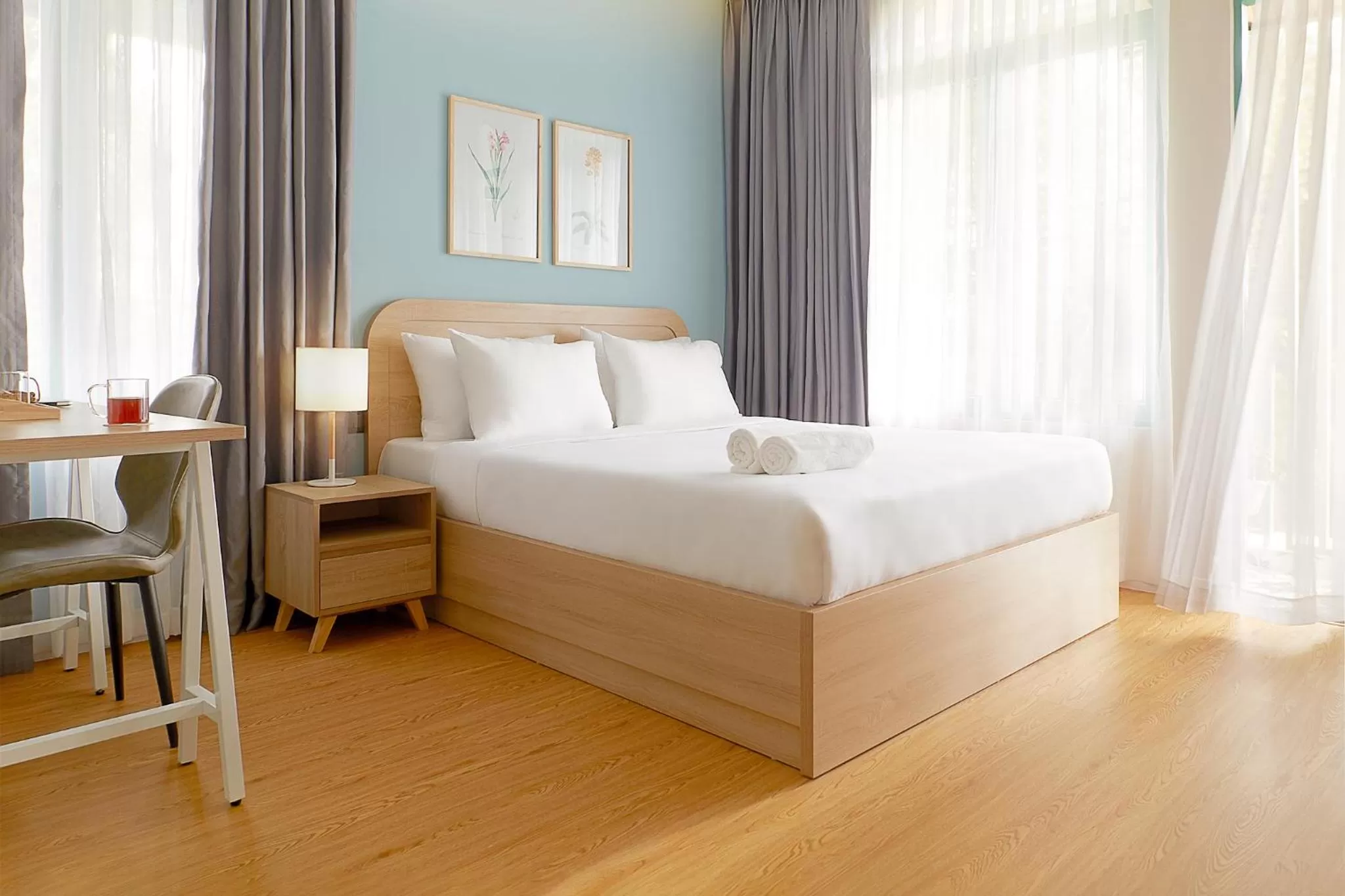 Photo of the whole room, Bed in Larimar Villas Cô Giang