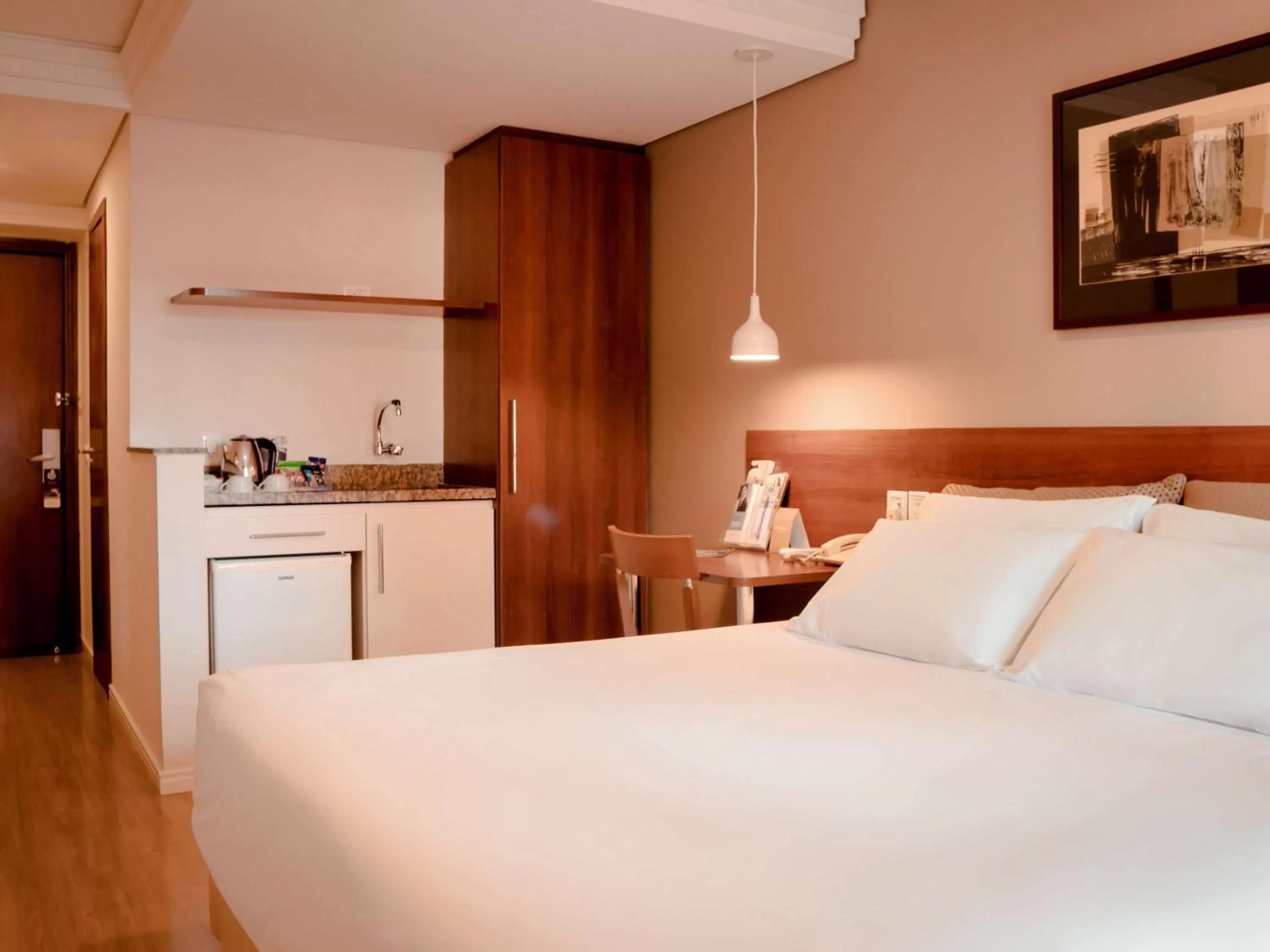 Classic Twin Room in Mercure Curitiba Golden