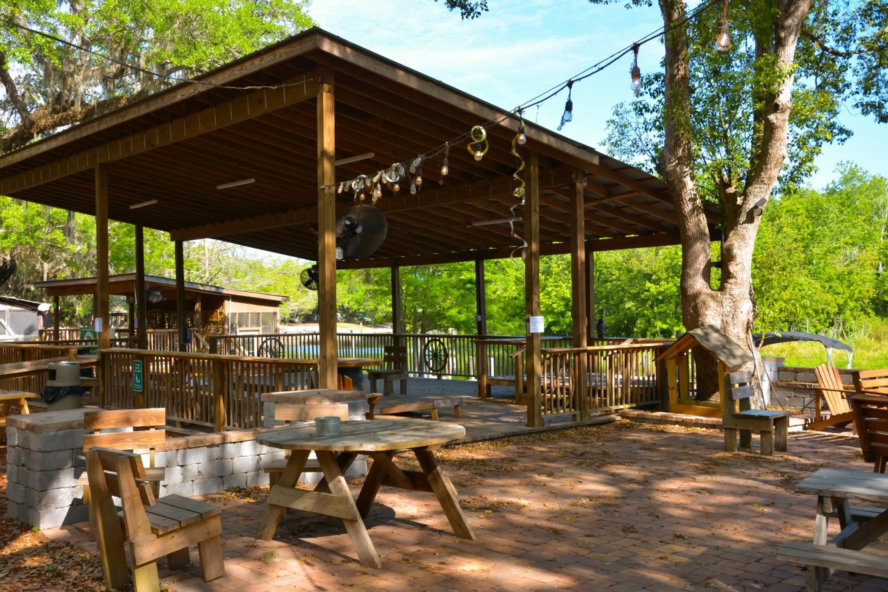 Camp Mack Lodge, Marina & RV Resort