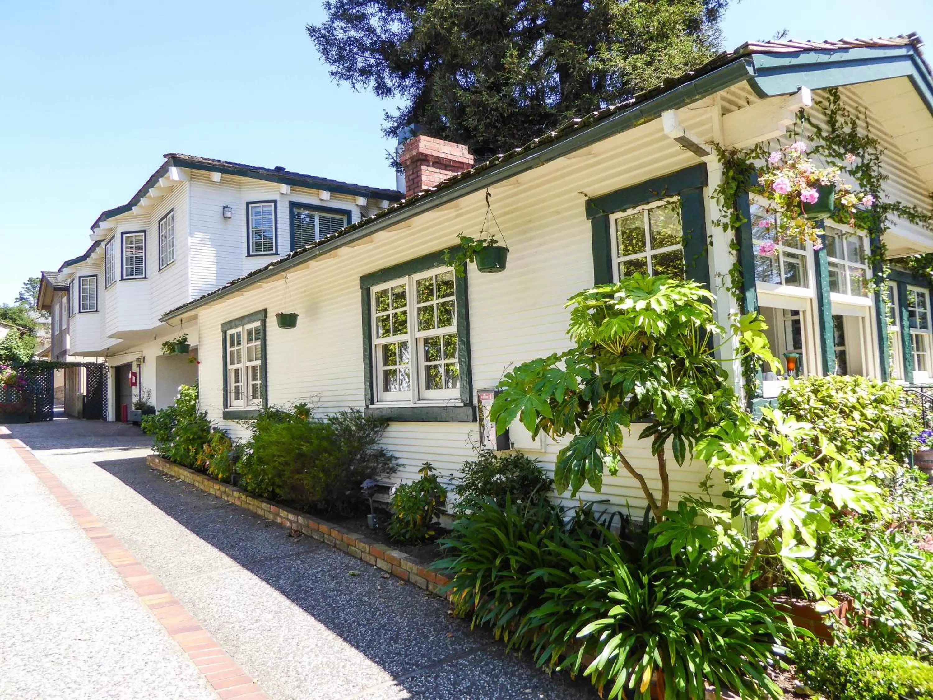 Property building, Garden in Briarwood Inn