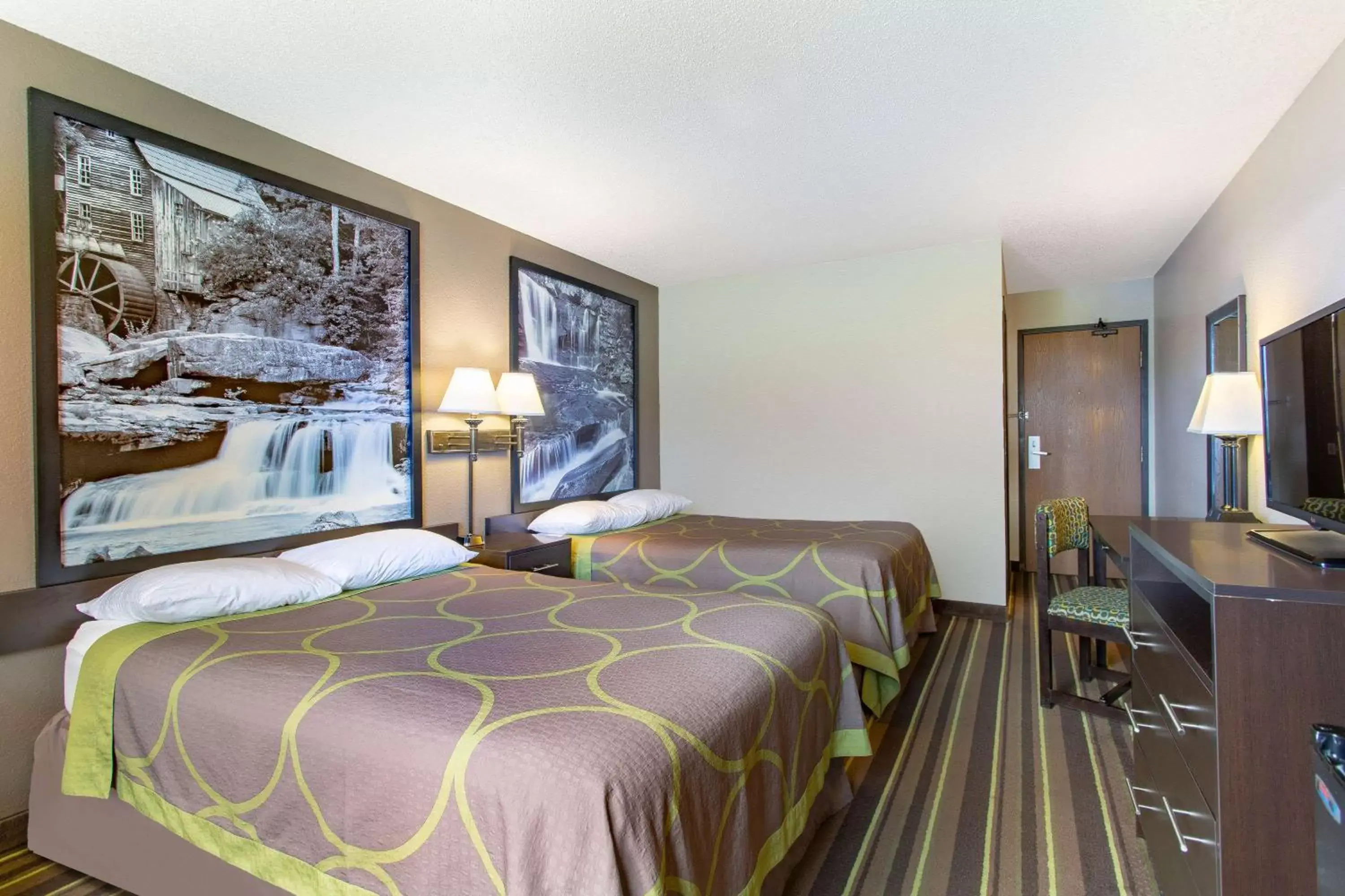 Super 8 by Wyndham Weston WV Super 8 by Wyndham Weston WV